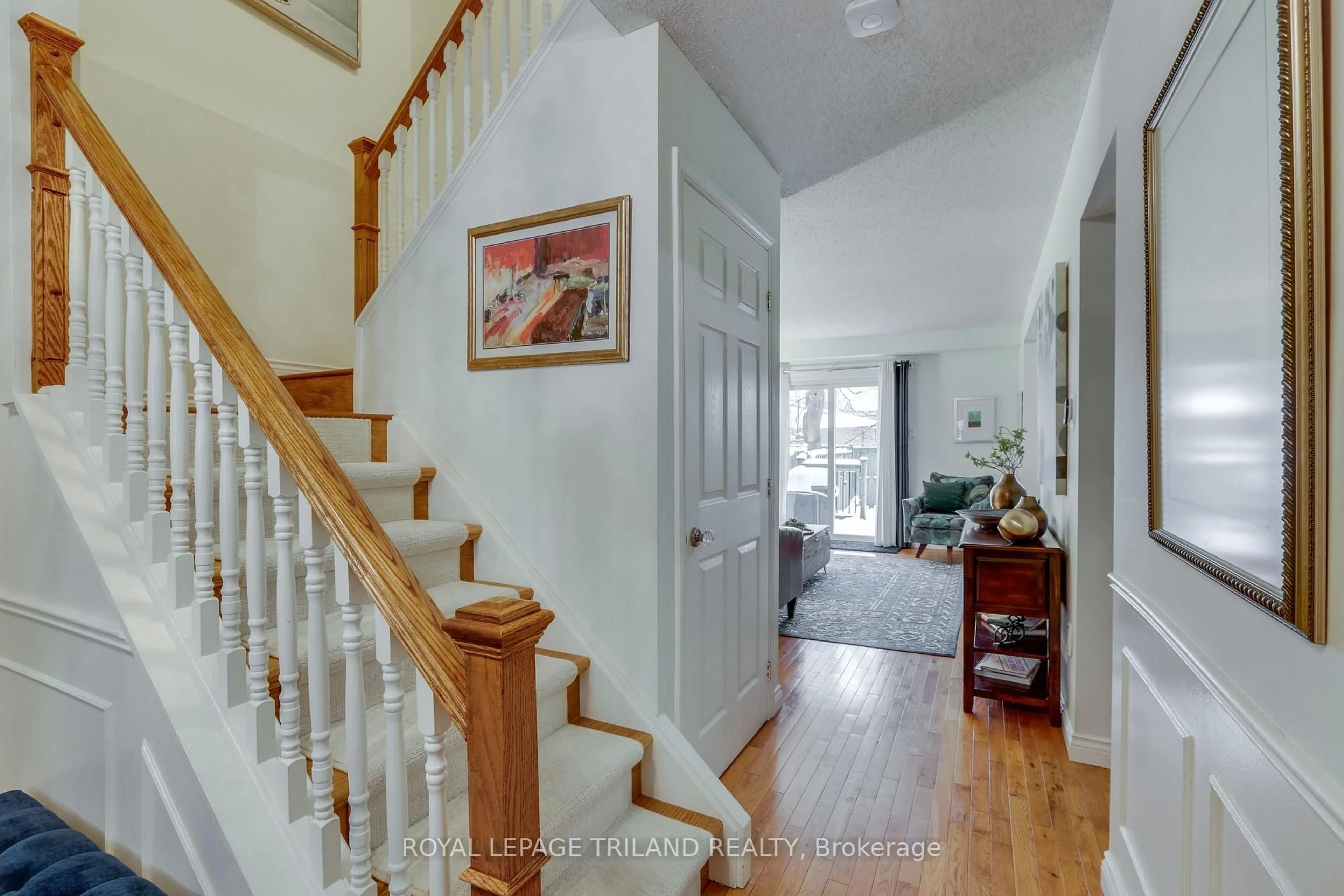 Unknown for 231 Windsor Ave #17, London South Ontario N6C 2A5