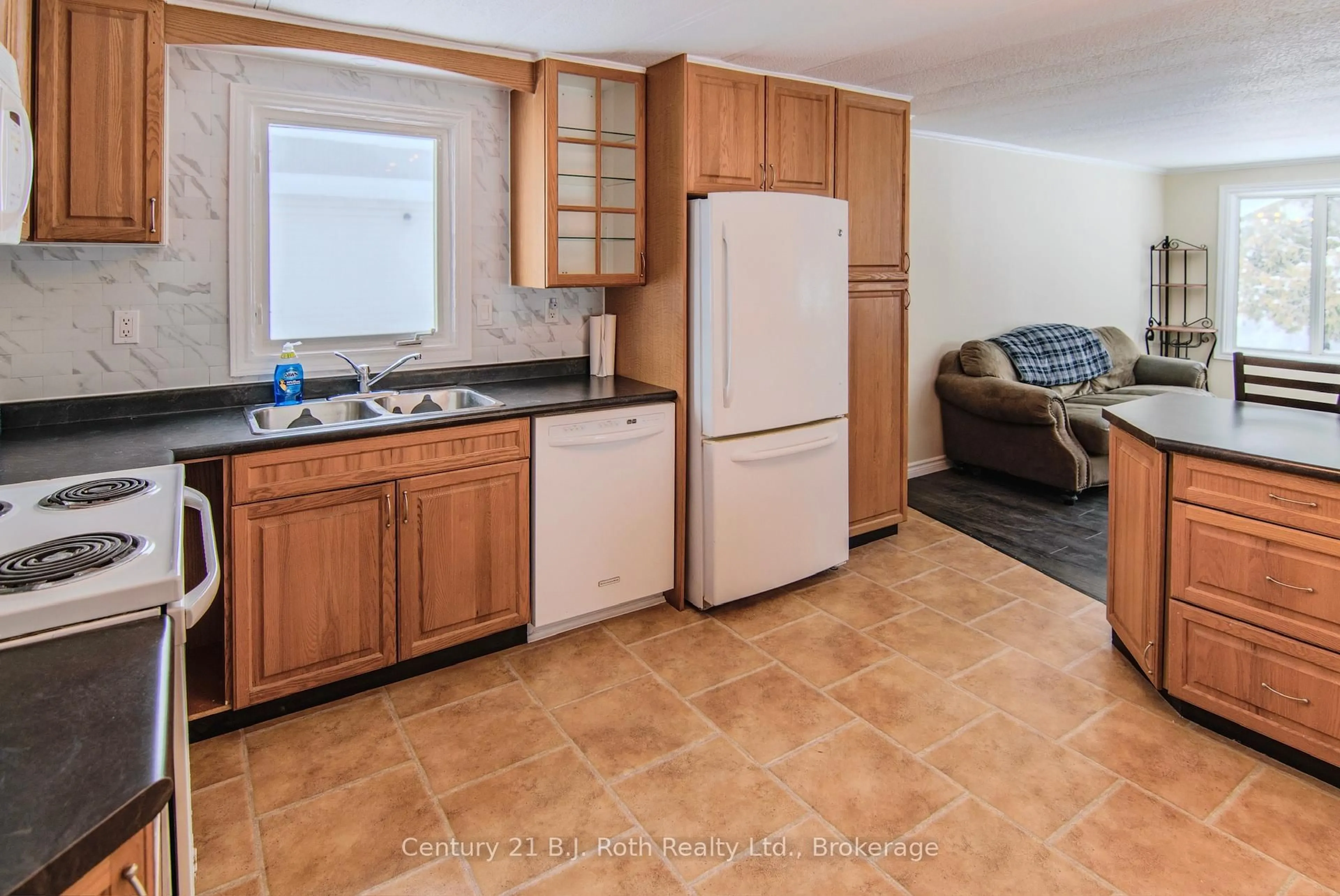 Standard kitchen, ceramic/tile floor for 309 Keady Lane, Georgian Bluffs Ontario N0H 2N0