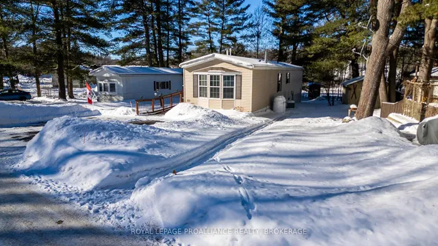 22-3303 Highway 32, Front of Leeds & Seeleys Bay 2