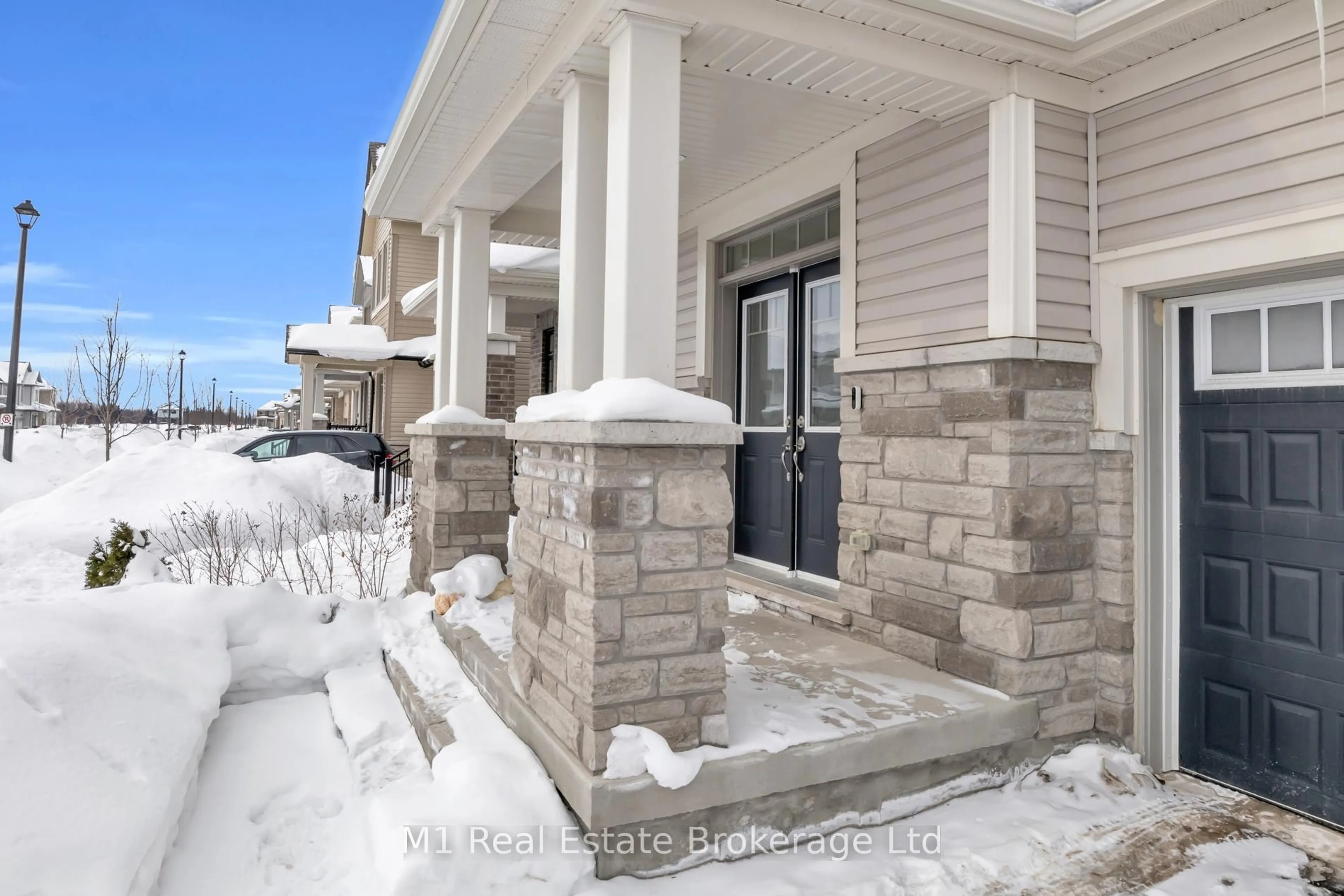 Unknown for 39 Spicer St, Centre Wellington Ontario N1M 0H7