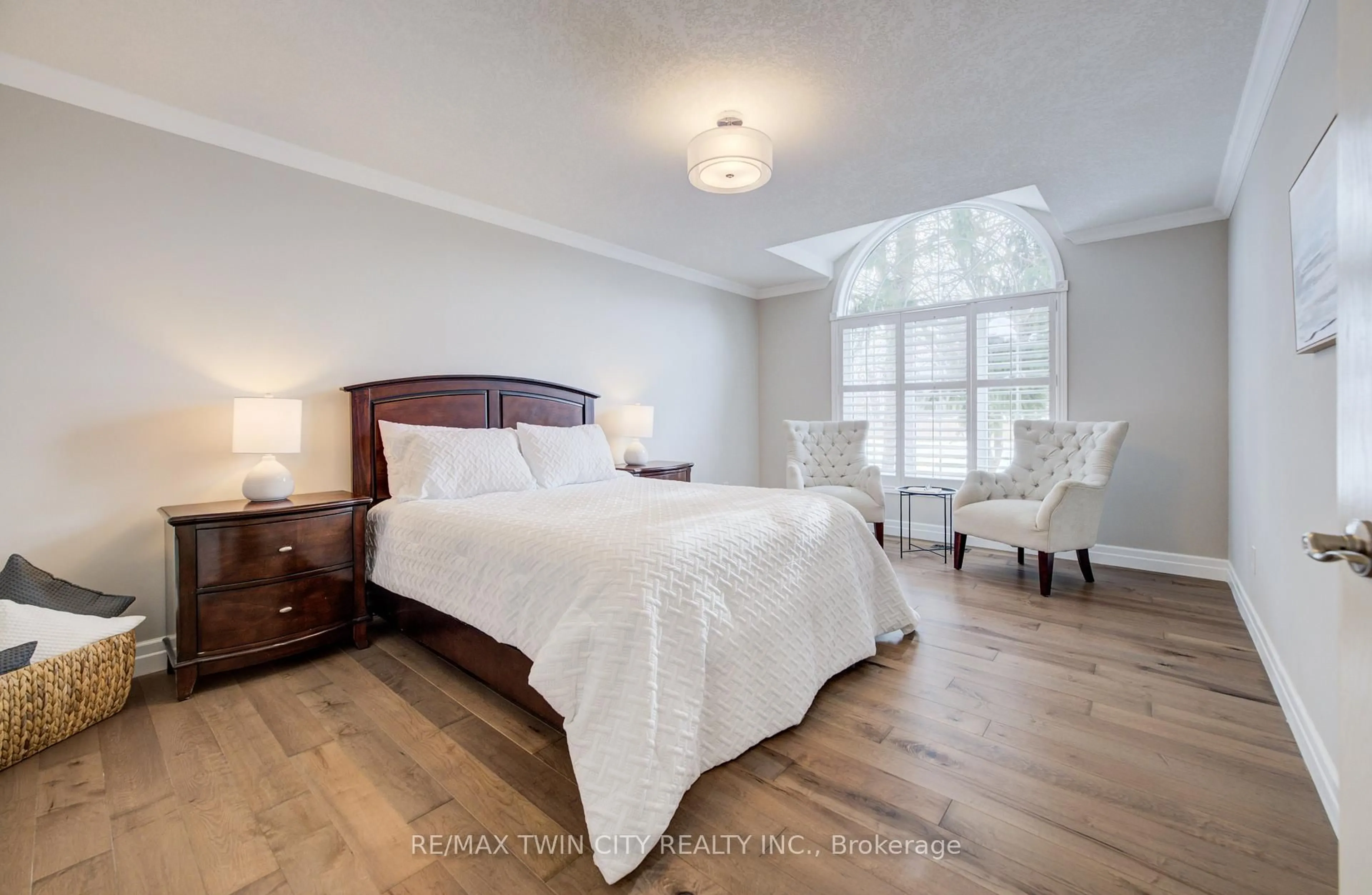 Bedroom with bed, unknown for 439 Northlake Dr, Waterloo Ontario N2V 1Y6