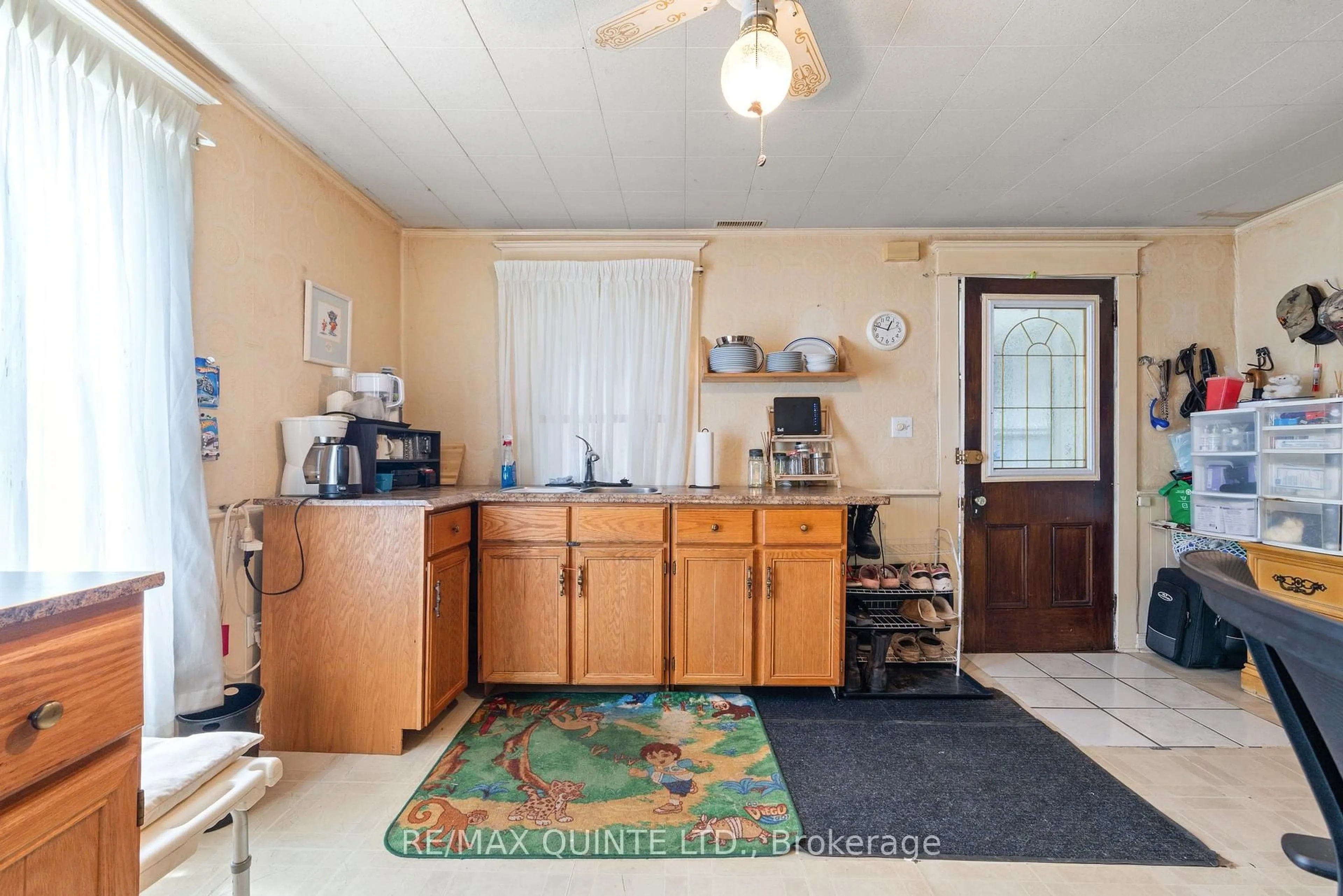 Standard kitchen, unknown for 4852 Stirling Marmora Rd, Limoges Ontario K0K 2M0