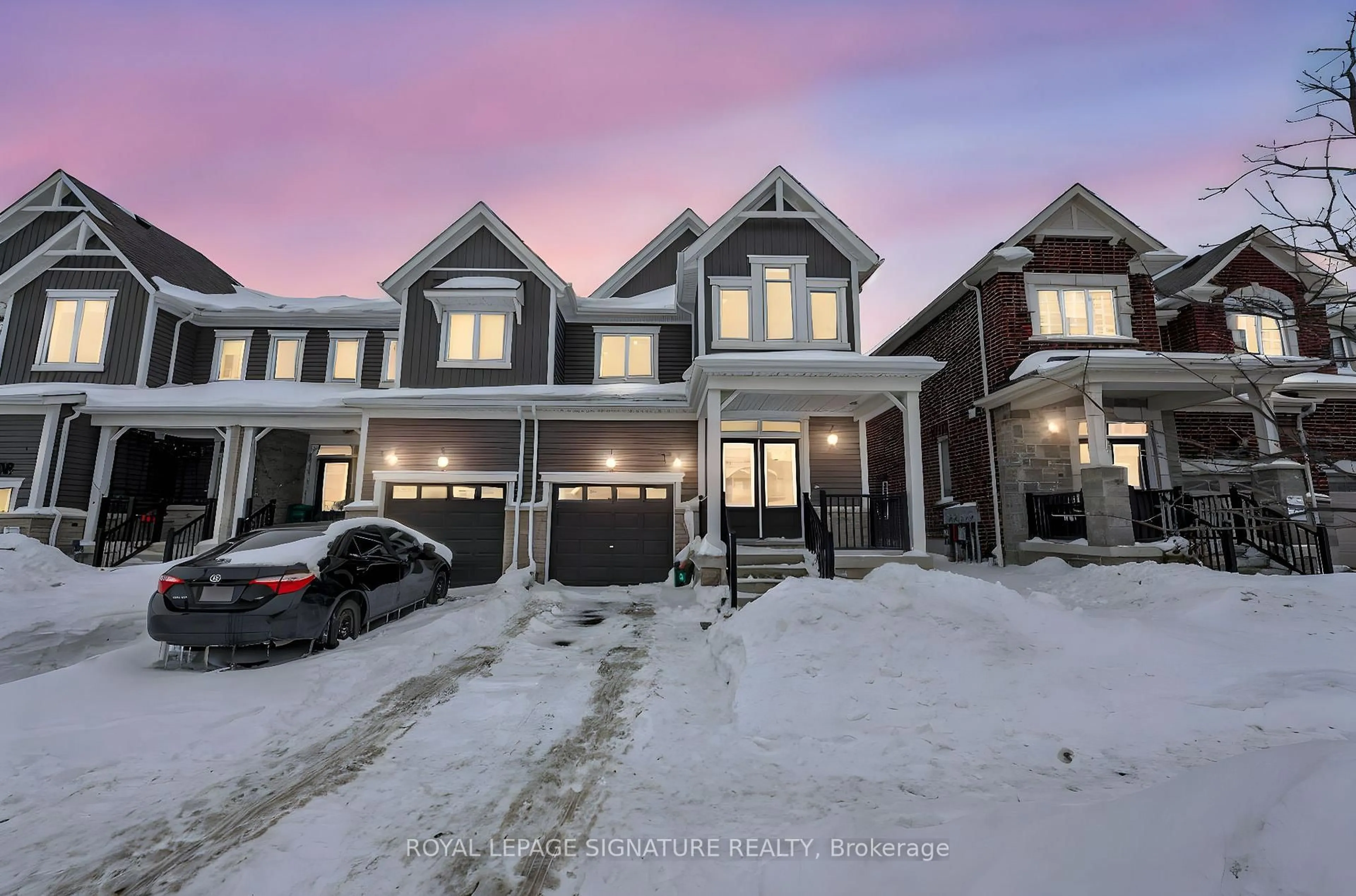 A pic from outside/outdoor area/front of a property/back of a property/a pic from drone, street for 114 Forestwalk St, Kitchener Ontario N2R 0S9