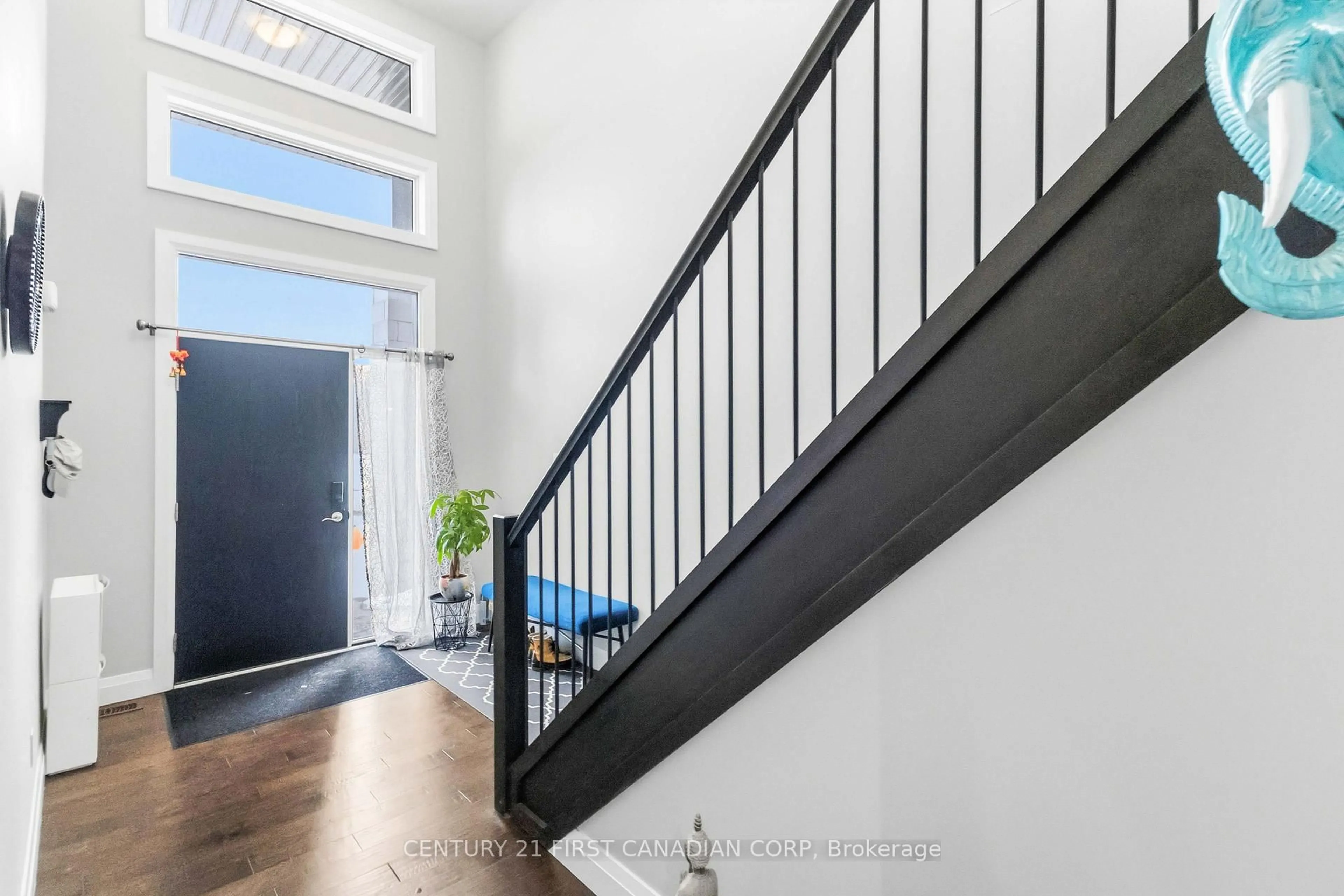 Indoor entryway for 2382 Wickerson Rd, London South Ontario N6K 4R6