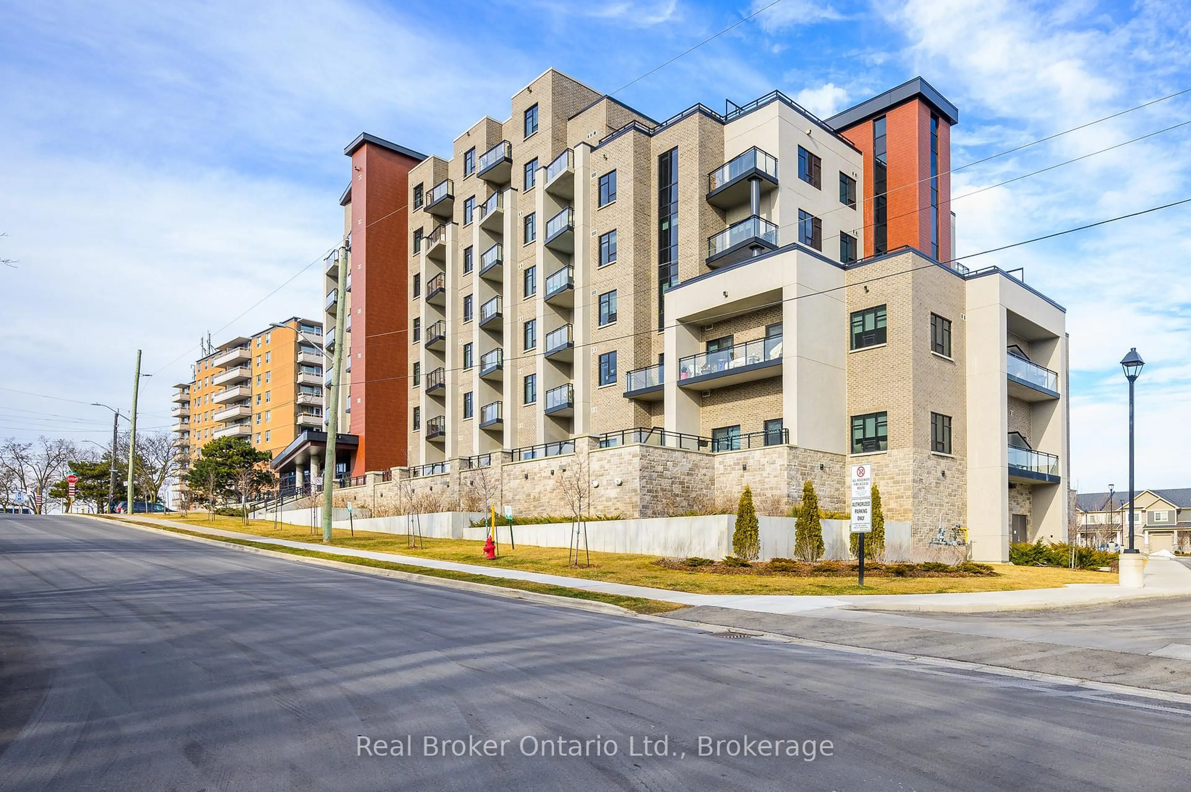 Unknown for 30 Hamilton St #107, Hamilton Ontario L8B 1V8