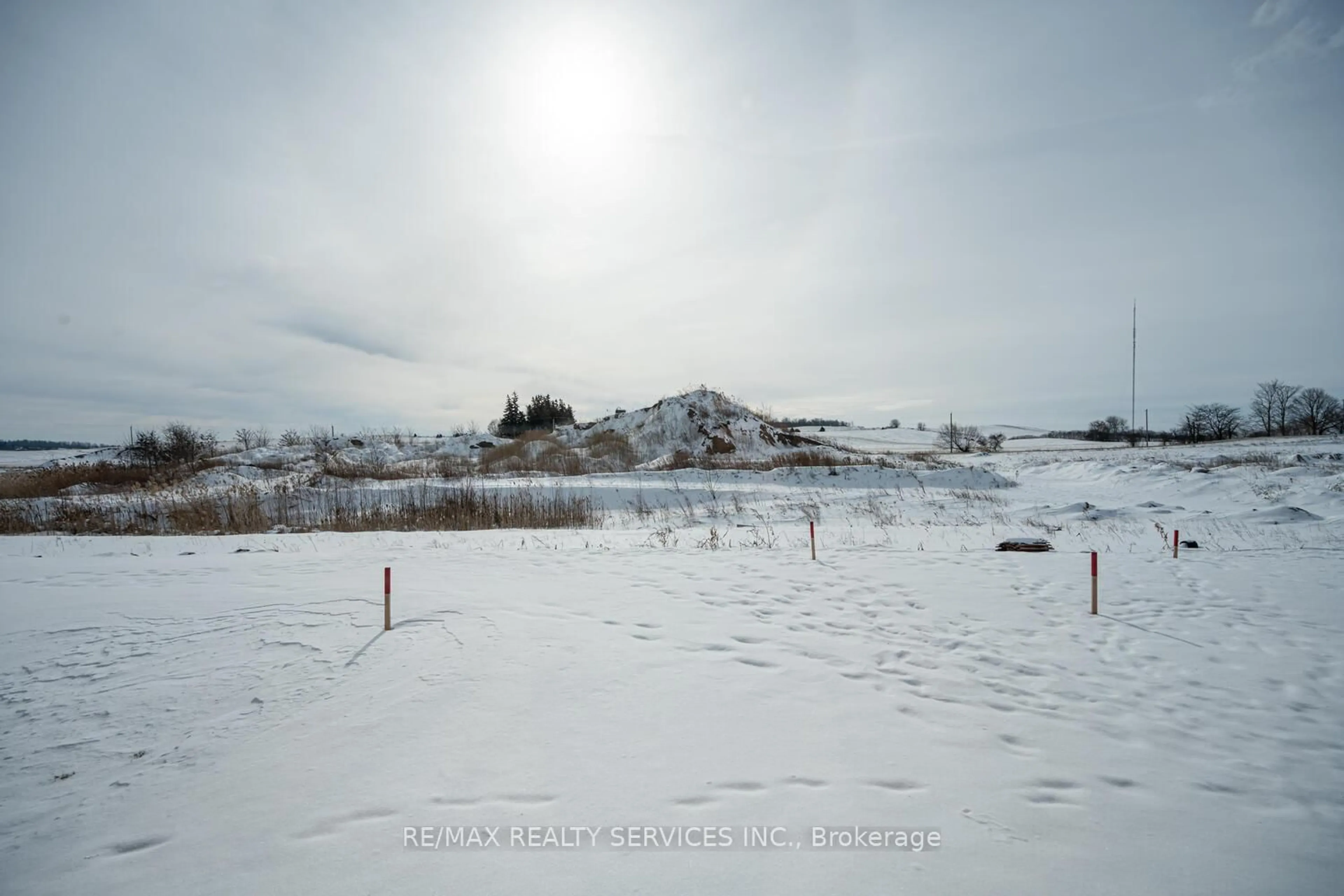 Blurry image for 189 Leslie Davis St, North Dumfries Ontario N0B 1E0