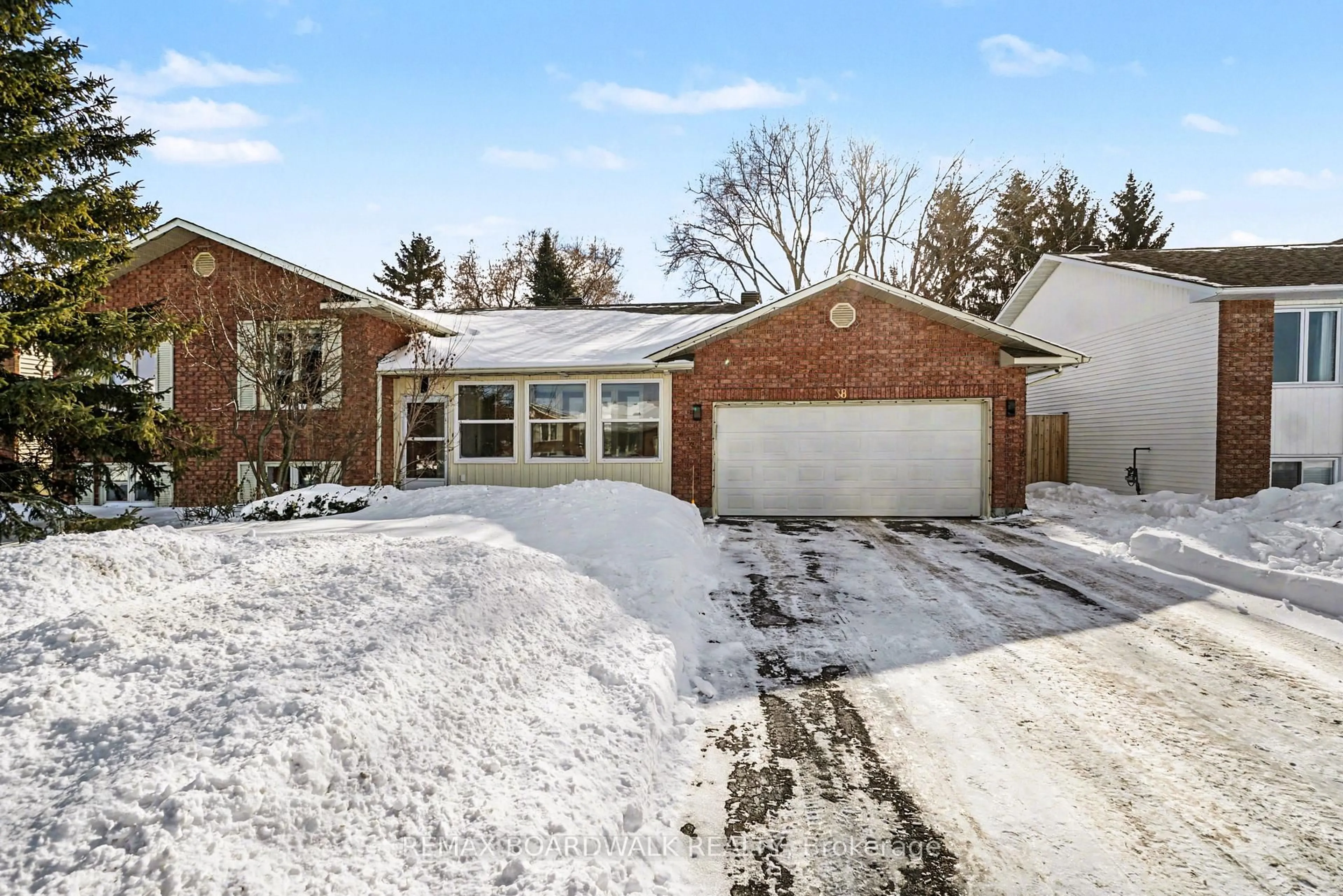 Home with brick exterior material, street for 38 Lapointe Blvd, Russell Ontario K0A 1W0