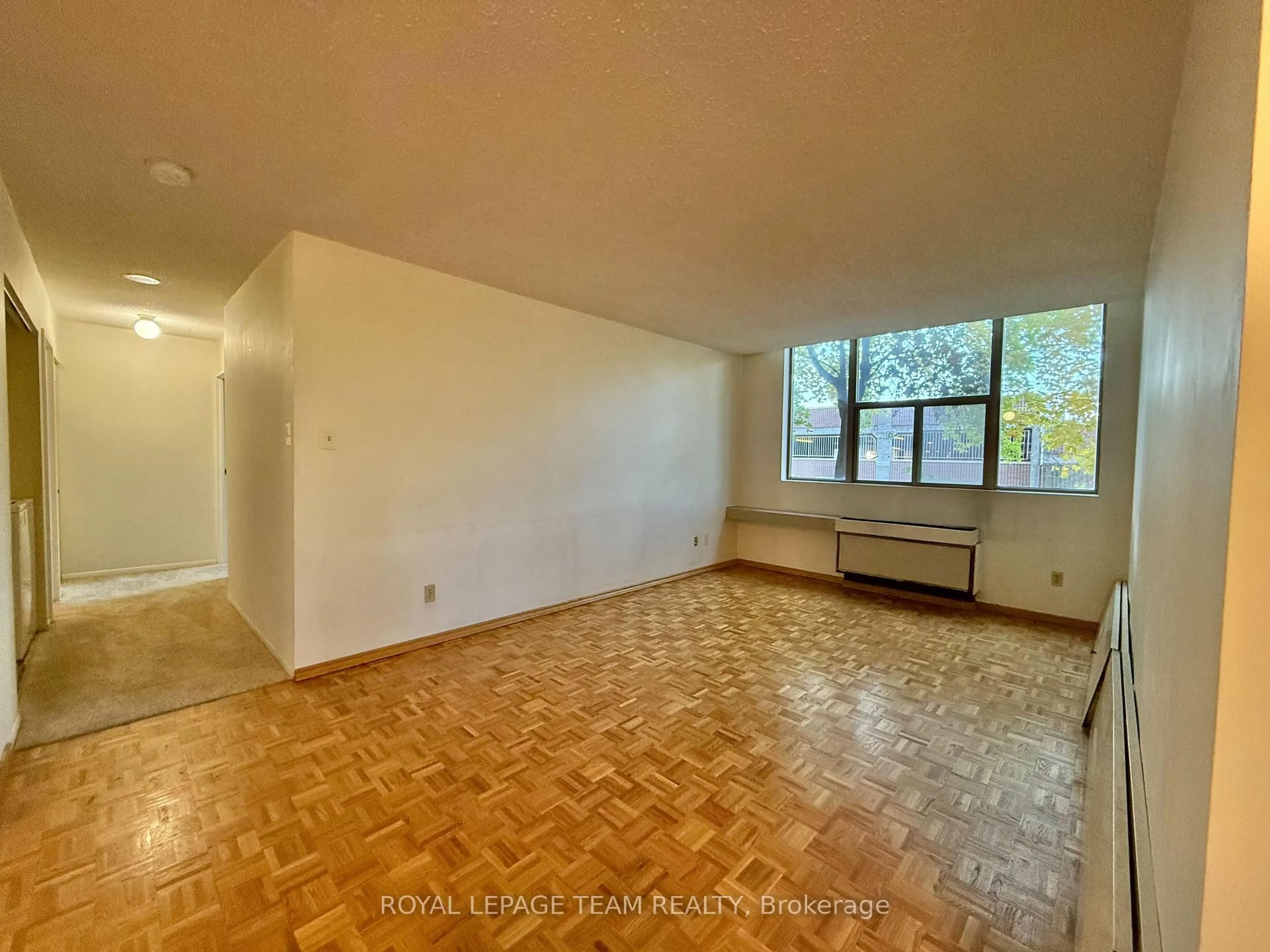 A pic of a room for 2760 Carousel Cres #102, Ottawa Ontario K1T 2N4