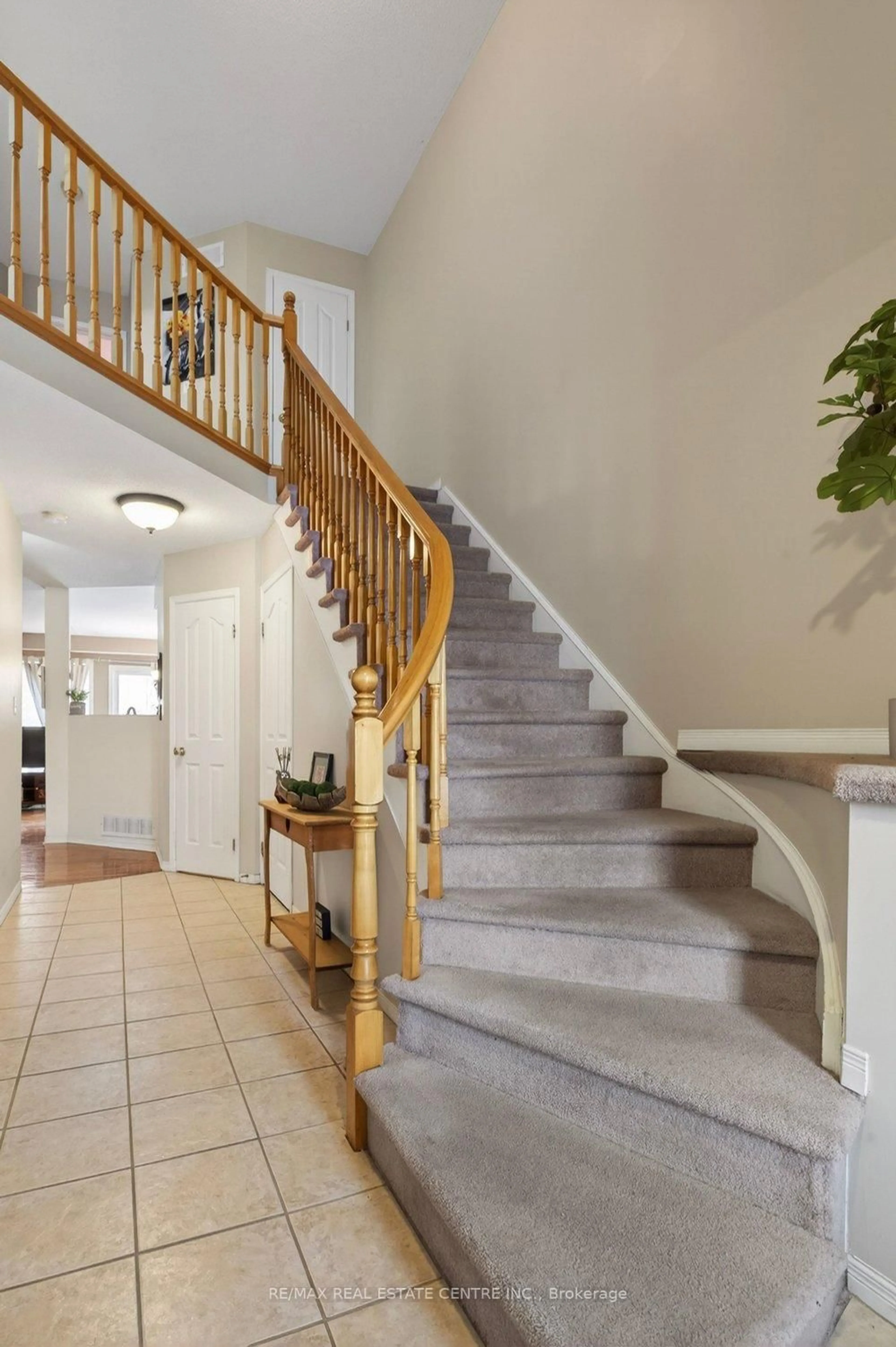 Unknown for 10 Cadham Blvd #29, Hamilton Ontario L8W 3X6