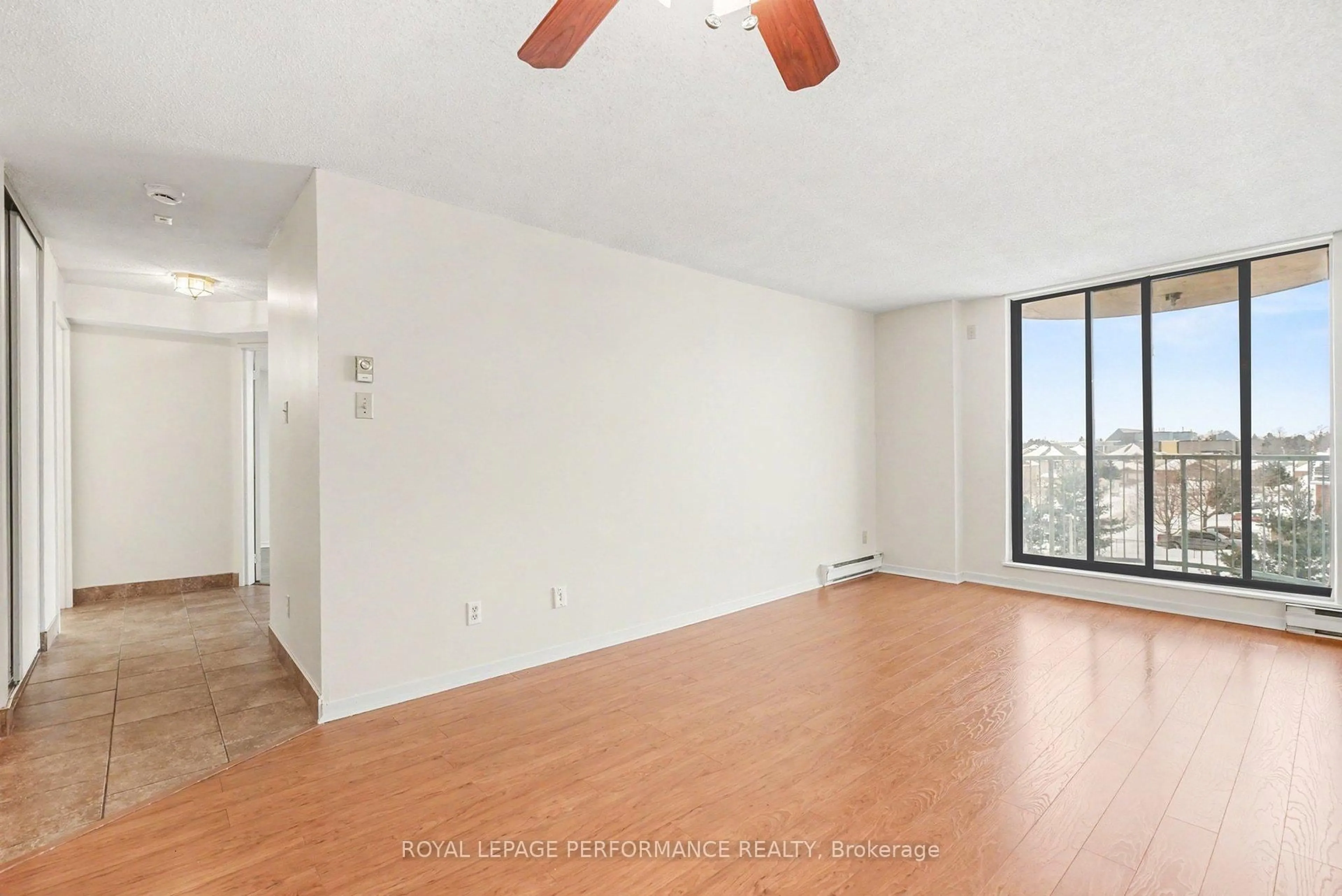 A pic of a room for 1440 HERON Rd #402, Ottawa Ontario K1V 0X2