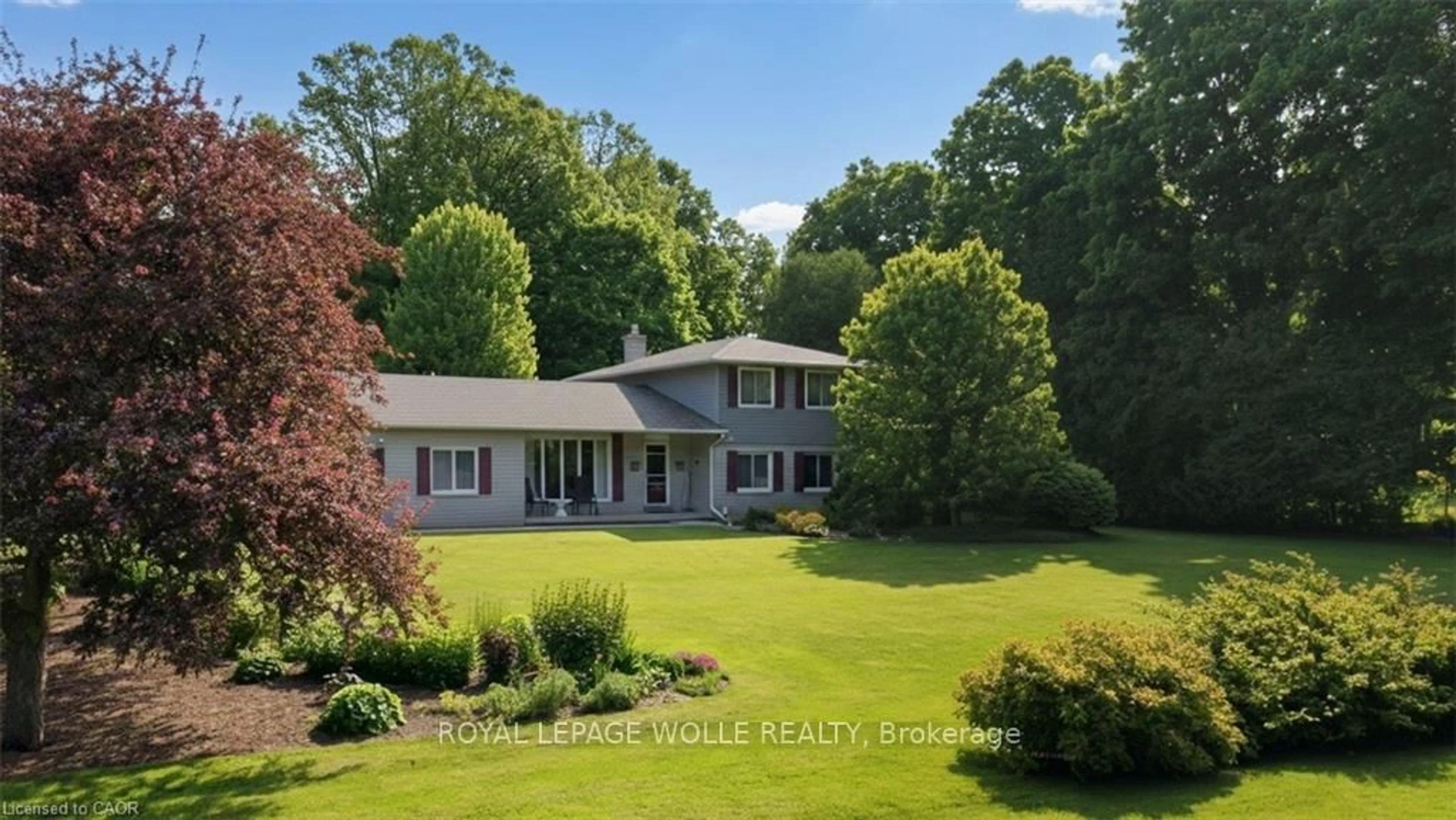 A pic from outside/outdoor area/front of a property/back of a property/a pic from drone, water/lake/river/ocean view for 126 Grandview Dr, Woolwich Ontario N0B 1N0