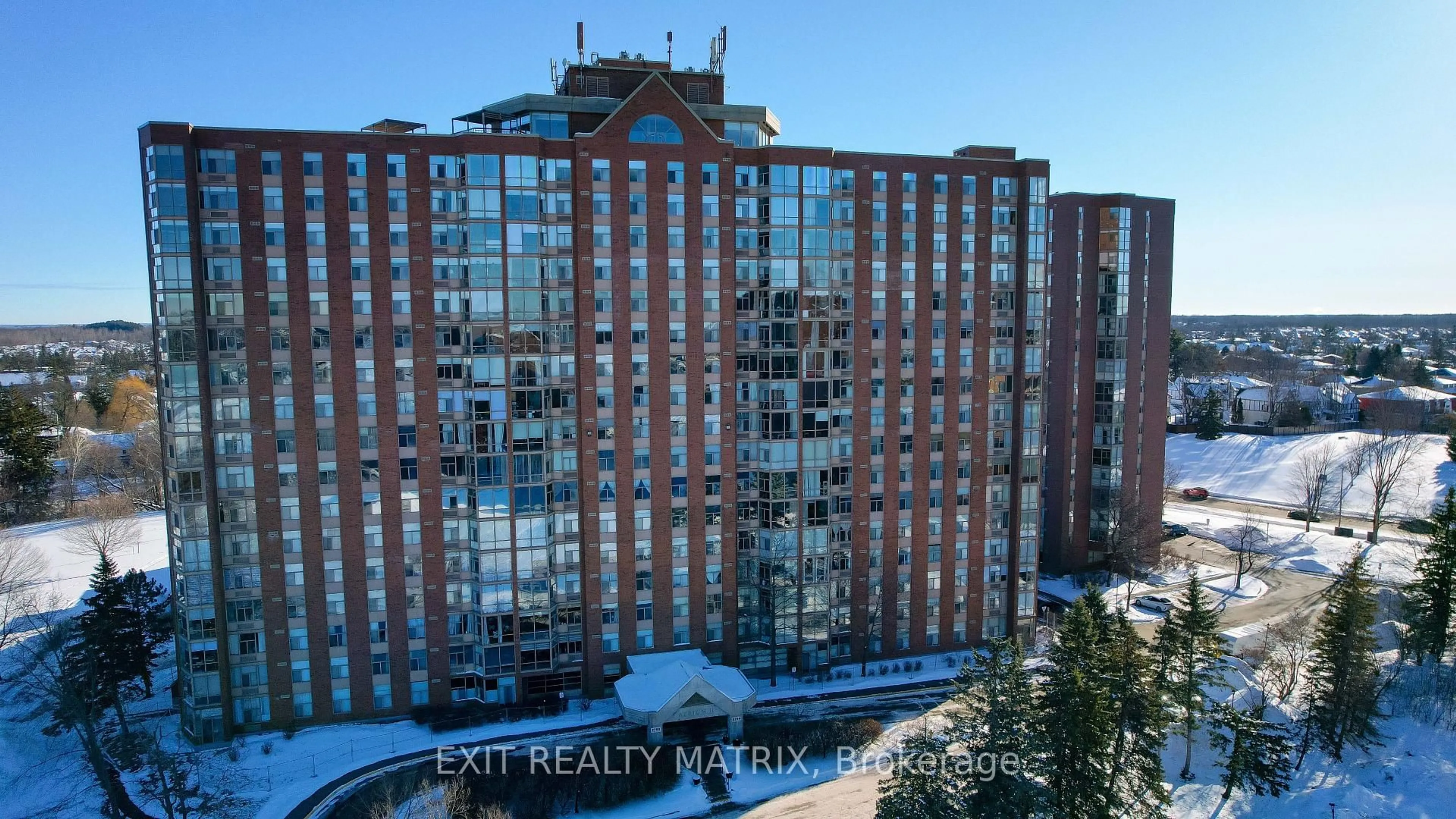 A pic from outside/outdoor area/front of a property/back of a property/a pic from drone, city buildings view from balcony for 2759 Carousel Cres #1007, Ottawa Ontario K1T 2N5