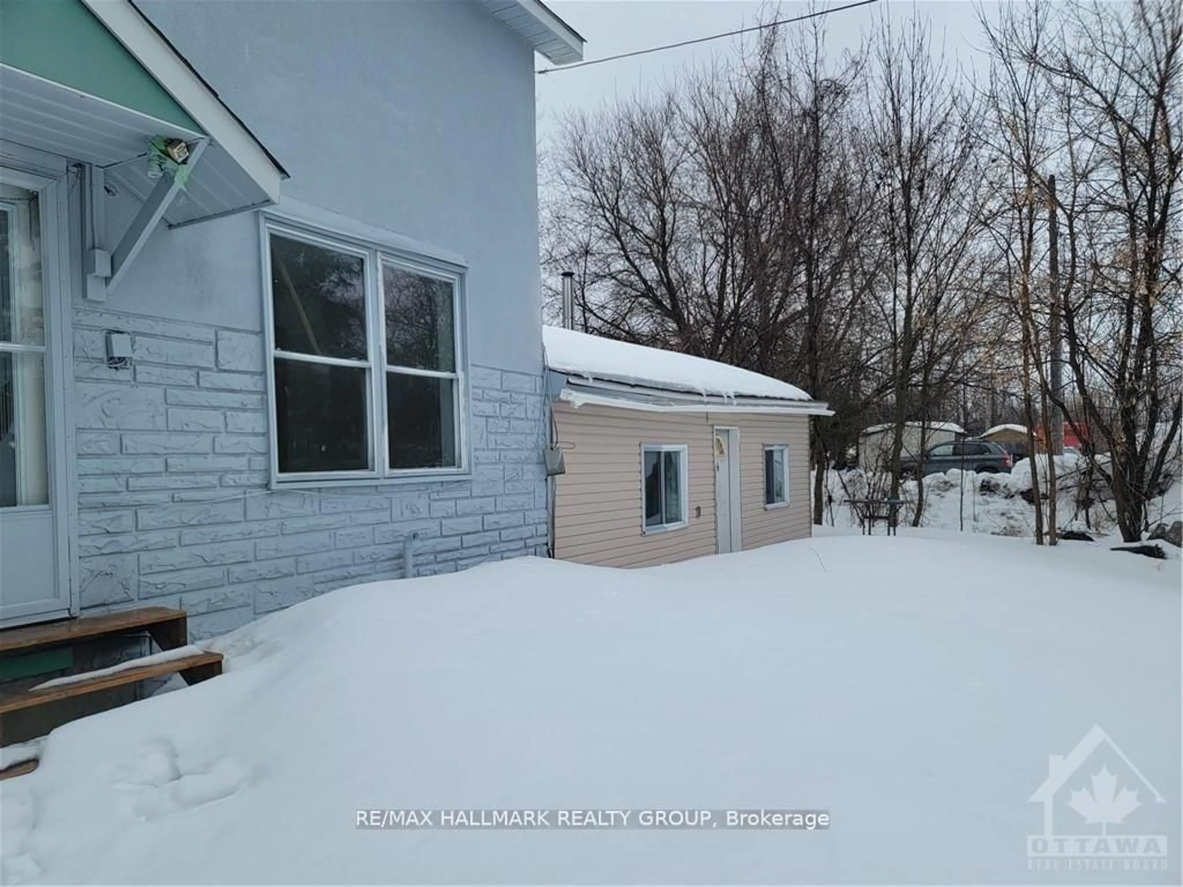 Unknown for 6434 BANK St, Ottawa Ontario K4P 1J5