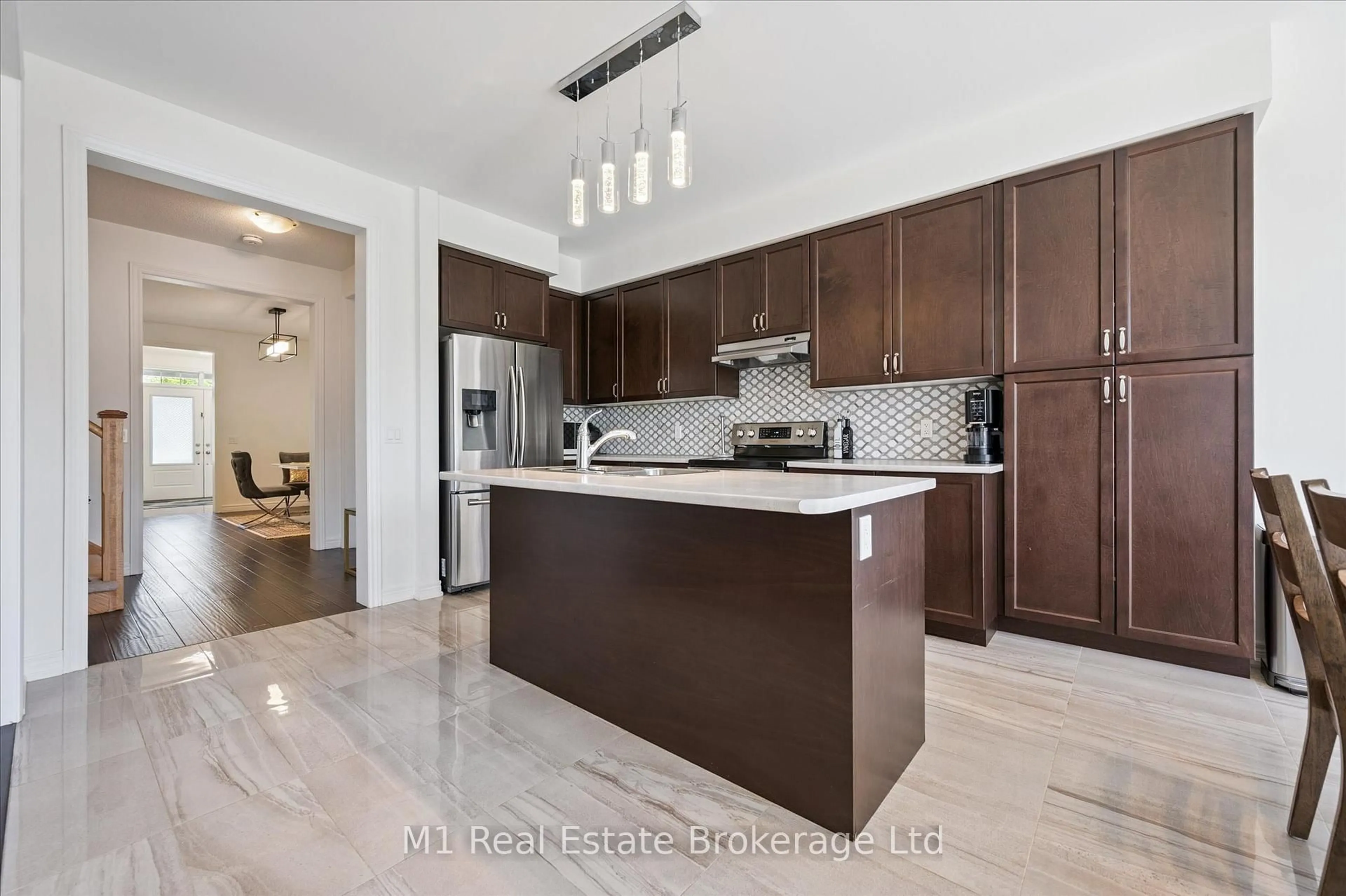 Contemporary kitchen, ceramic/tile floor for 19 Findlay Way, Centre Wellington Ontario N1M 0A4