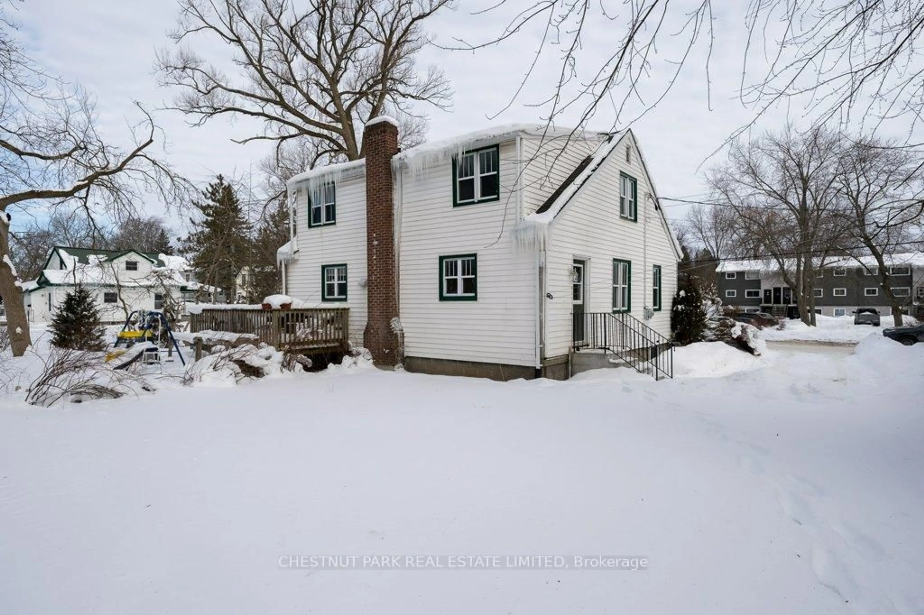 A pic from outside/outdoor area/front of a property/back of a property/a pic from drone, street for 31-33 Washburn St, Prince Edward County Ontario K0K 2T0