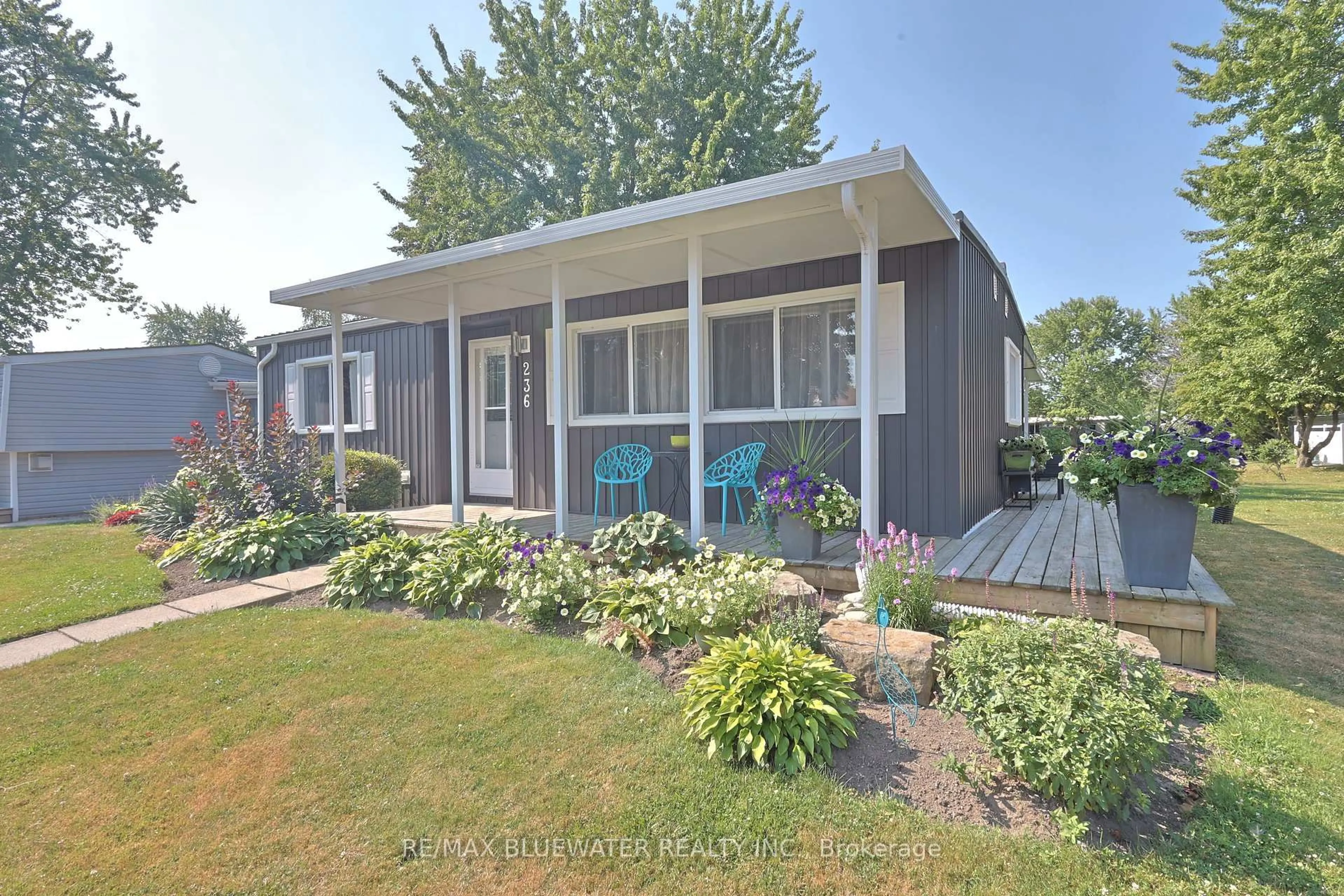 Unknown for 236 Pebble Beach Pkwy, South Huron Ontario N0M 1T0