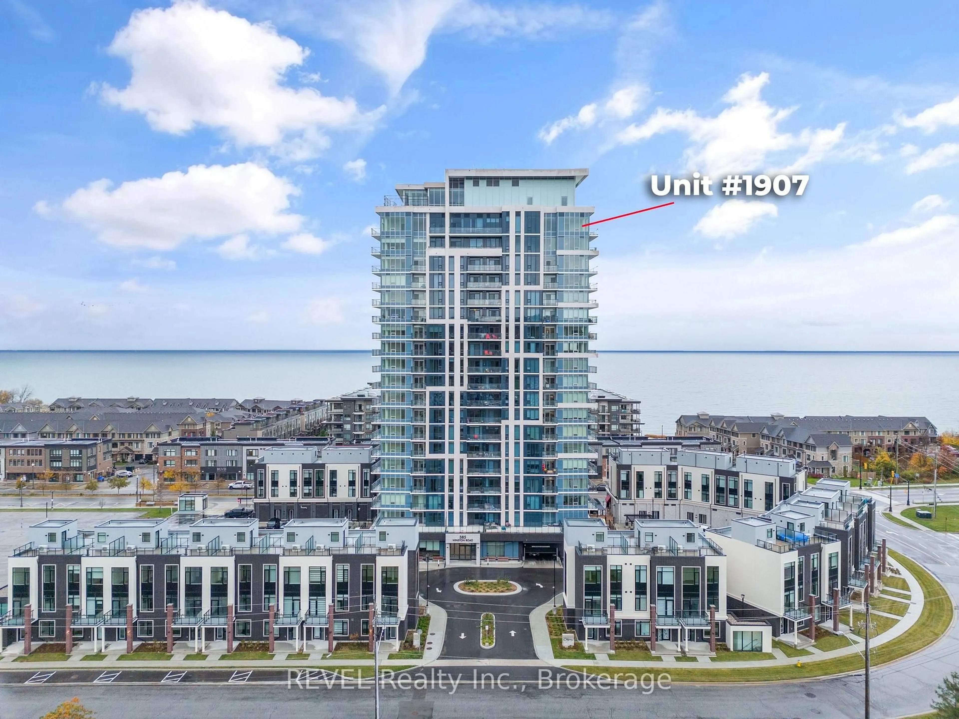 A pic from outside/outdoor area/front of a property/back of a property/a pic from drone, water/lake/river/ocean view for 385 Winston Rd #1907, Grimsby Ontario L3M 4E8