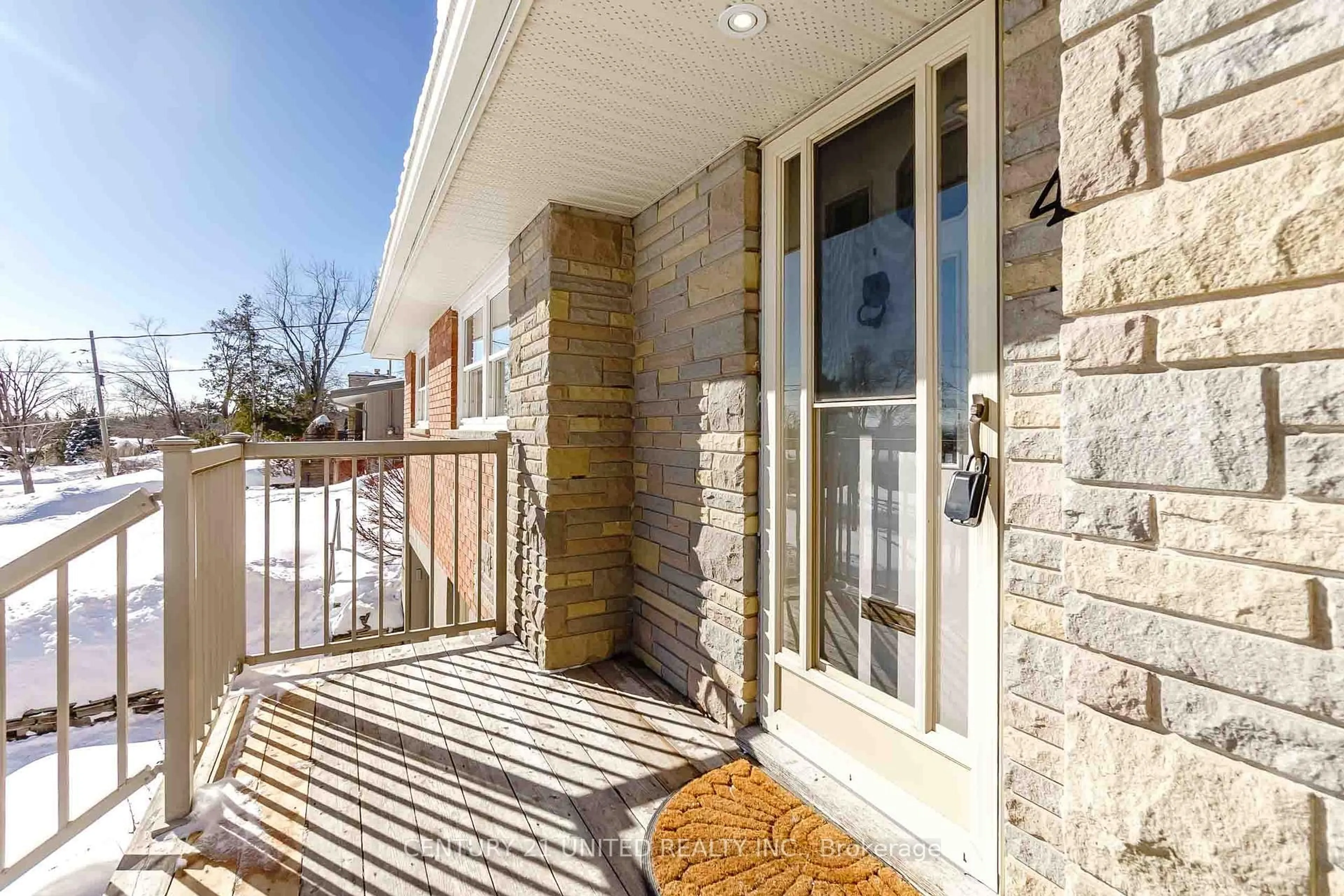 Unknown for 43 Crestwood Ave, Peterborough Ontario K9J 1N1