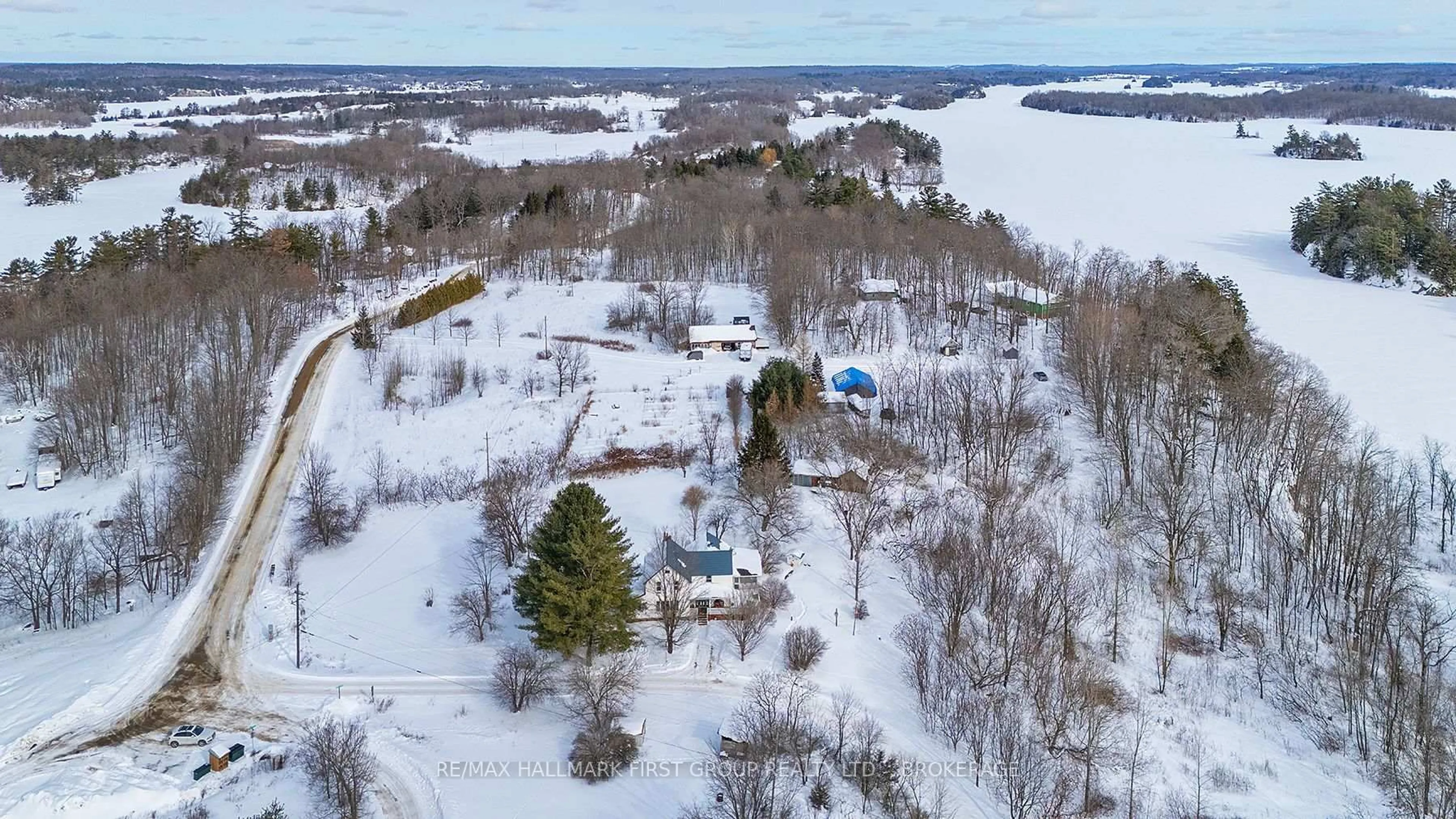 A pic from outside/outdoor area/front of a property/back of a property/a pic from drone, water/lake/river/ocean view for 4428 Melody Lodge Lane, Seeley's Bay Ontario K0H 2N0