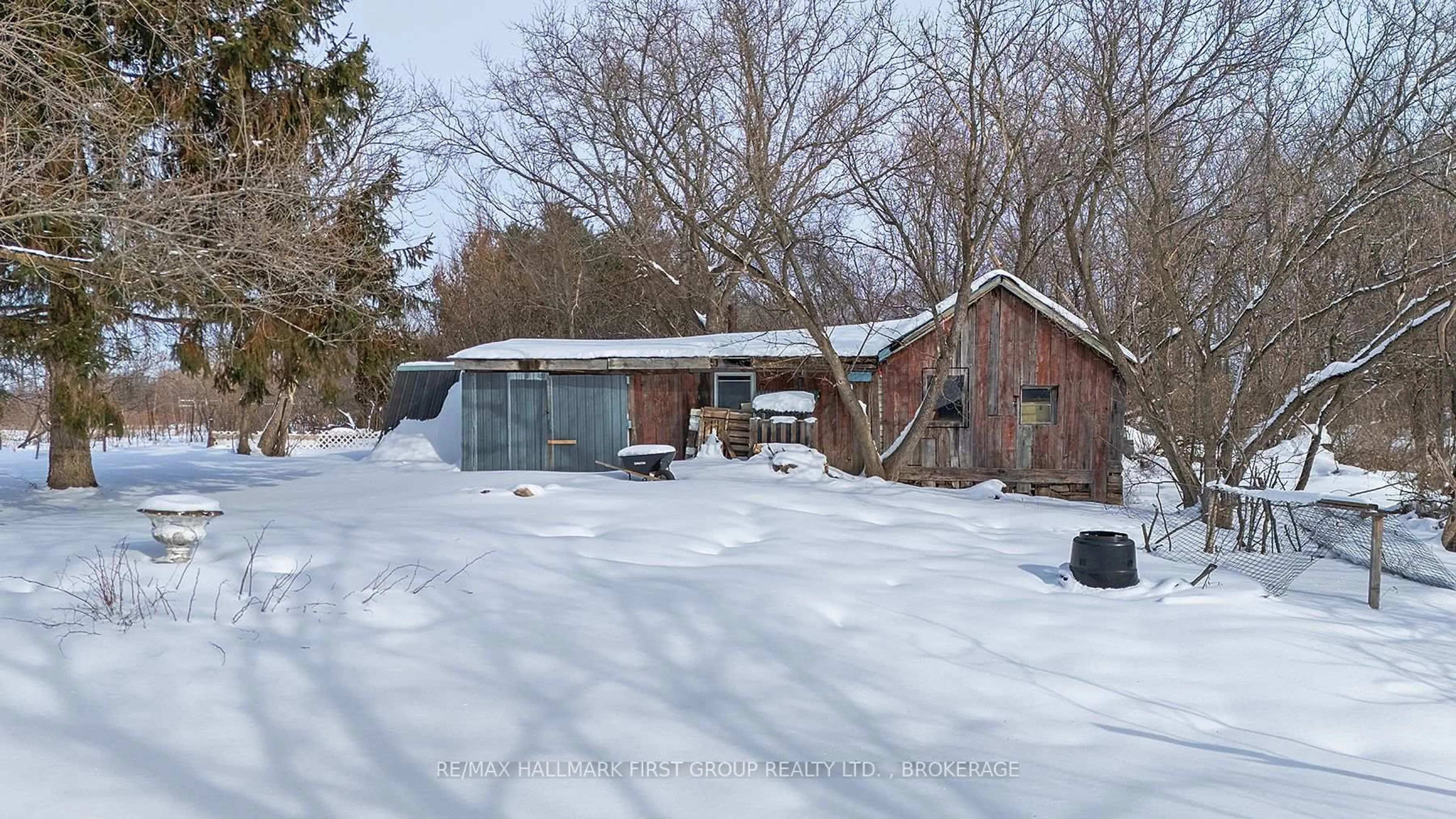 Shed for 4428 Melody Lodge Lane, Seeley's Bay Ontario K0H 2N0