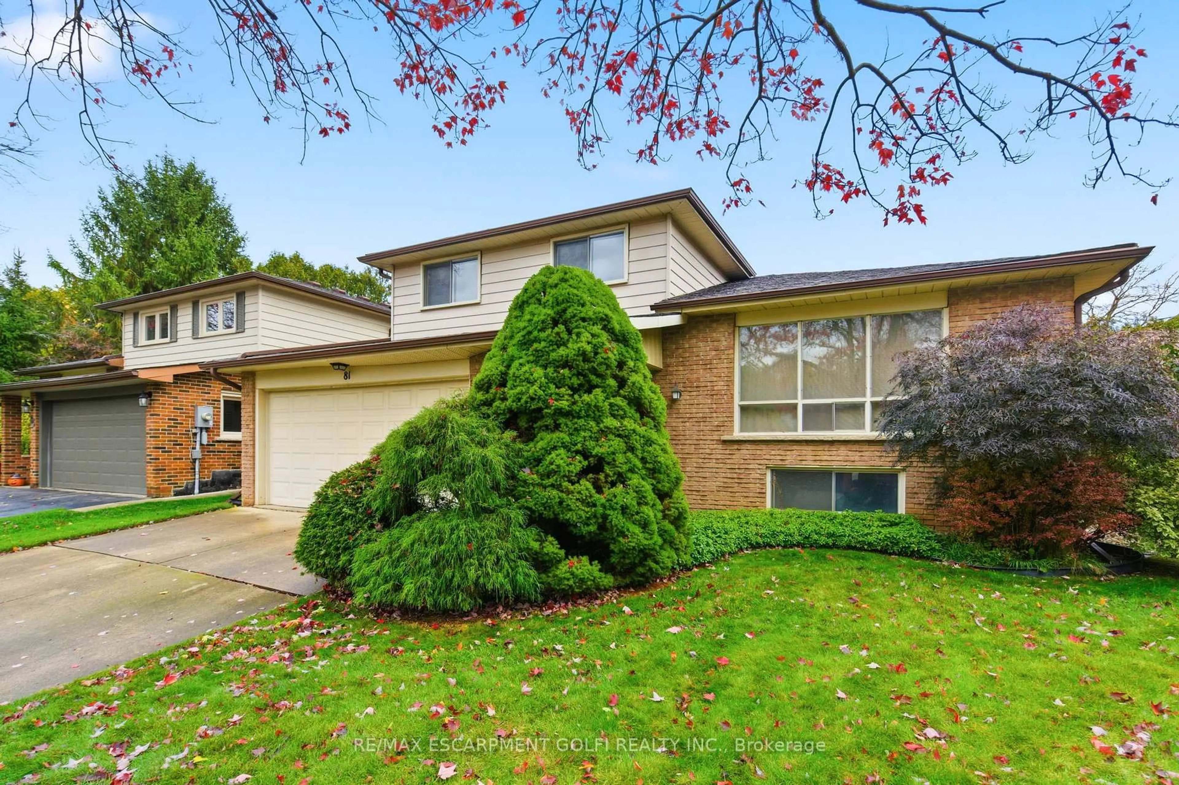 Home with brick exterior material, street for 81 HIGHLAND PARK Dr, Hamilton Ontario L9H 6G5