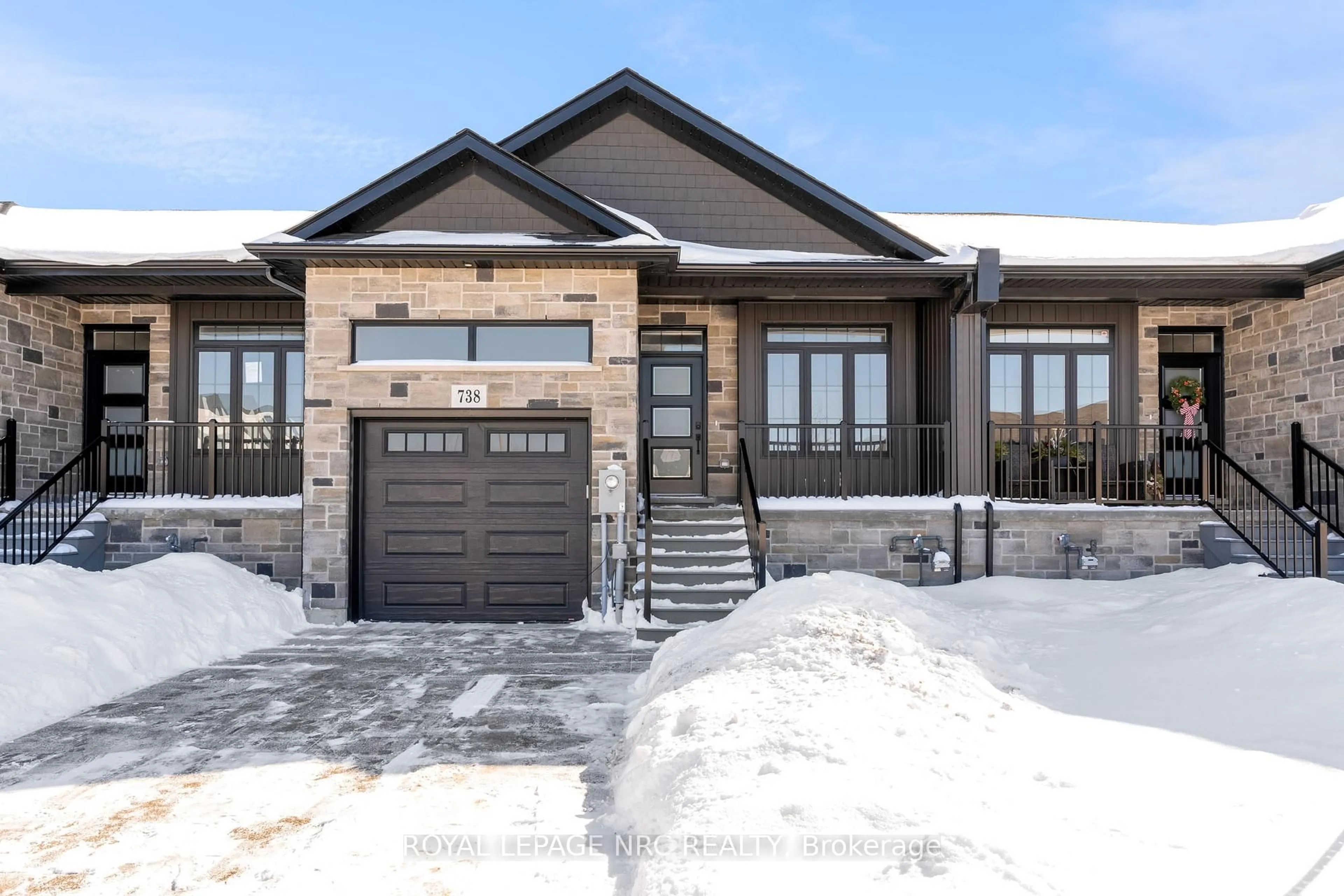 Home with brick exterior material, street for 738 Clarence St, Port Colborne Ontario L3K 0A8