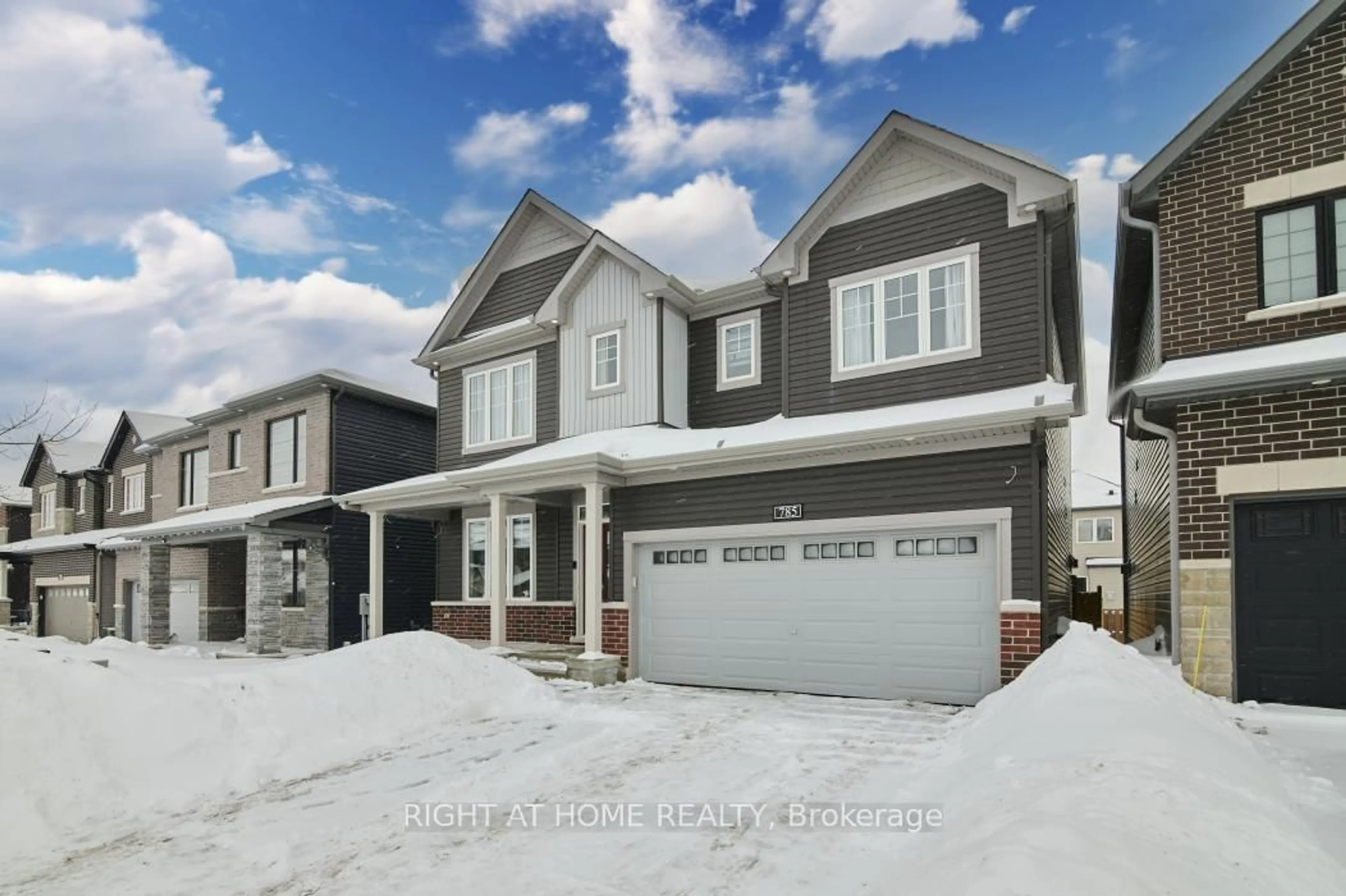 Unknown for 785 Cappamore Dr, Ottawa Ontario K2J 6V6