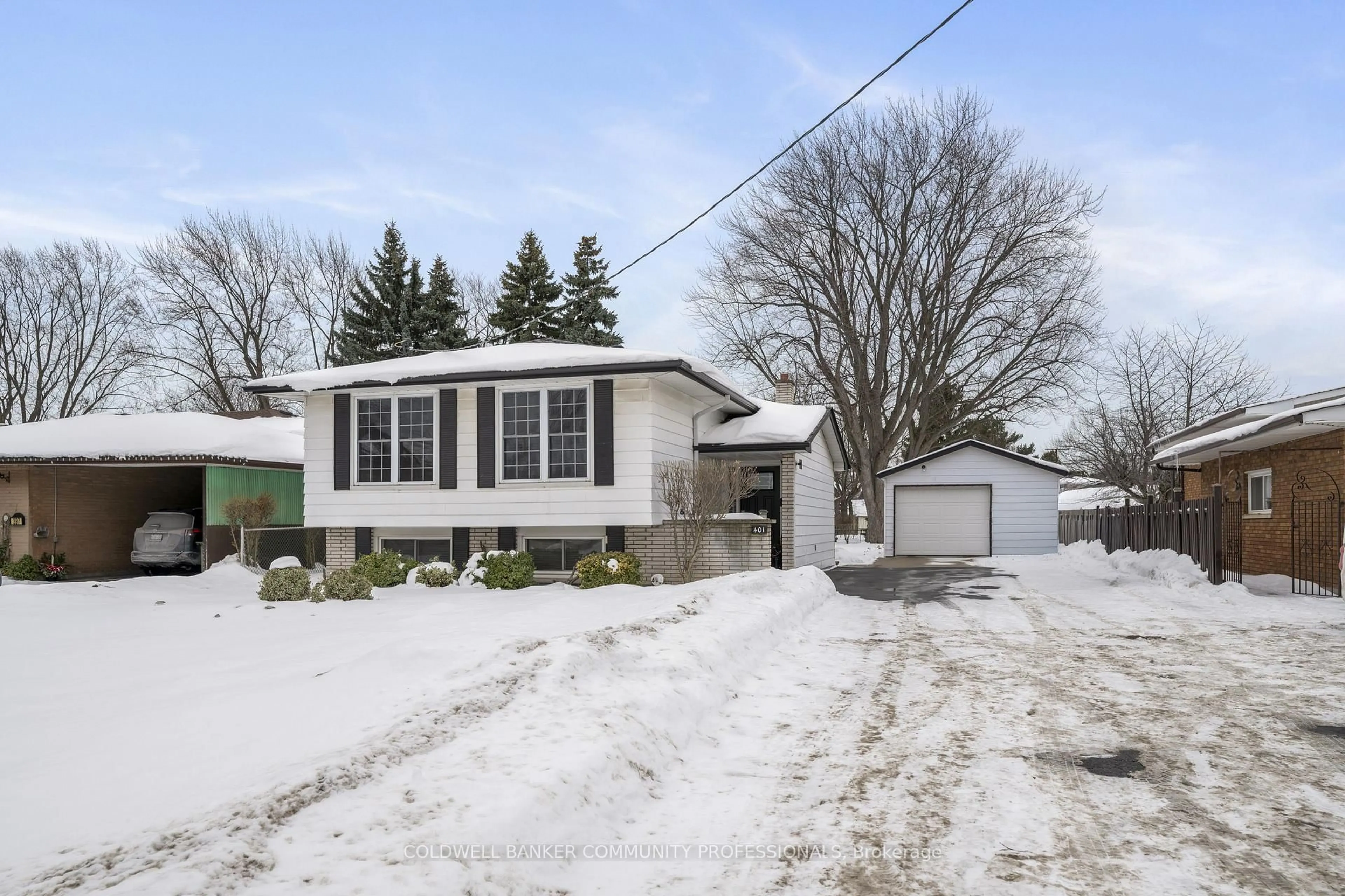 Unknown for 401 Mohawk Rd, Hamilton Ontario L9C 1W5