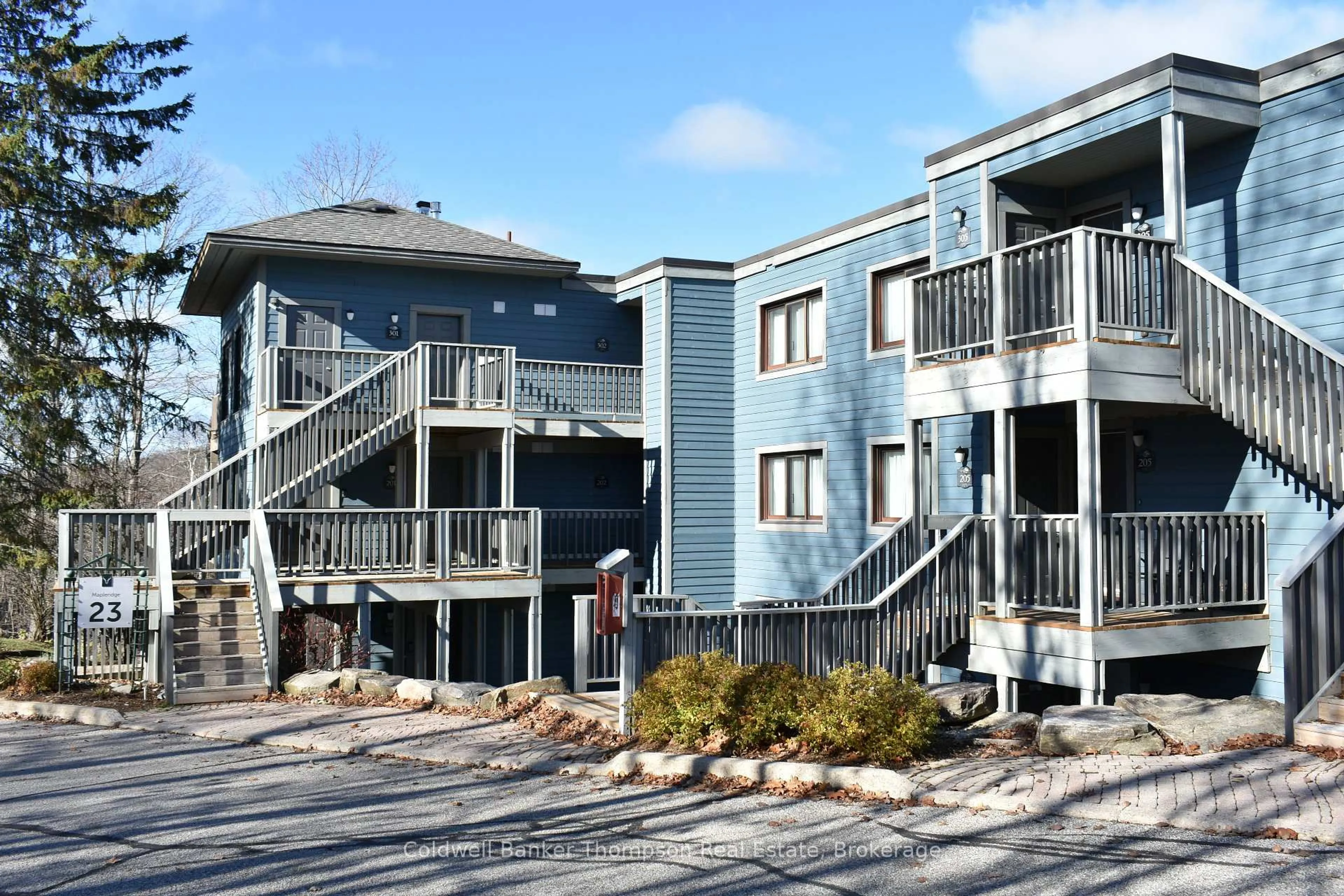 Patio, unknown for 23-205 MAPLERIDGE DEERHURST Dr, Huntsville Ontario P1H 1A9