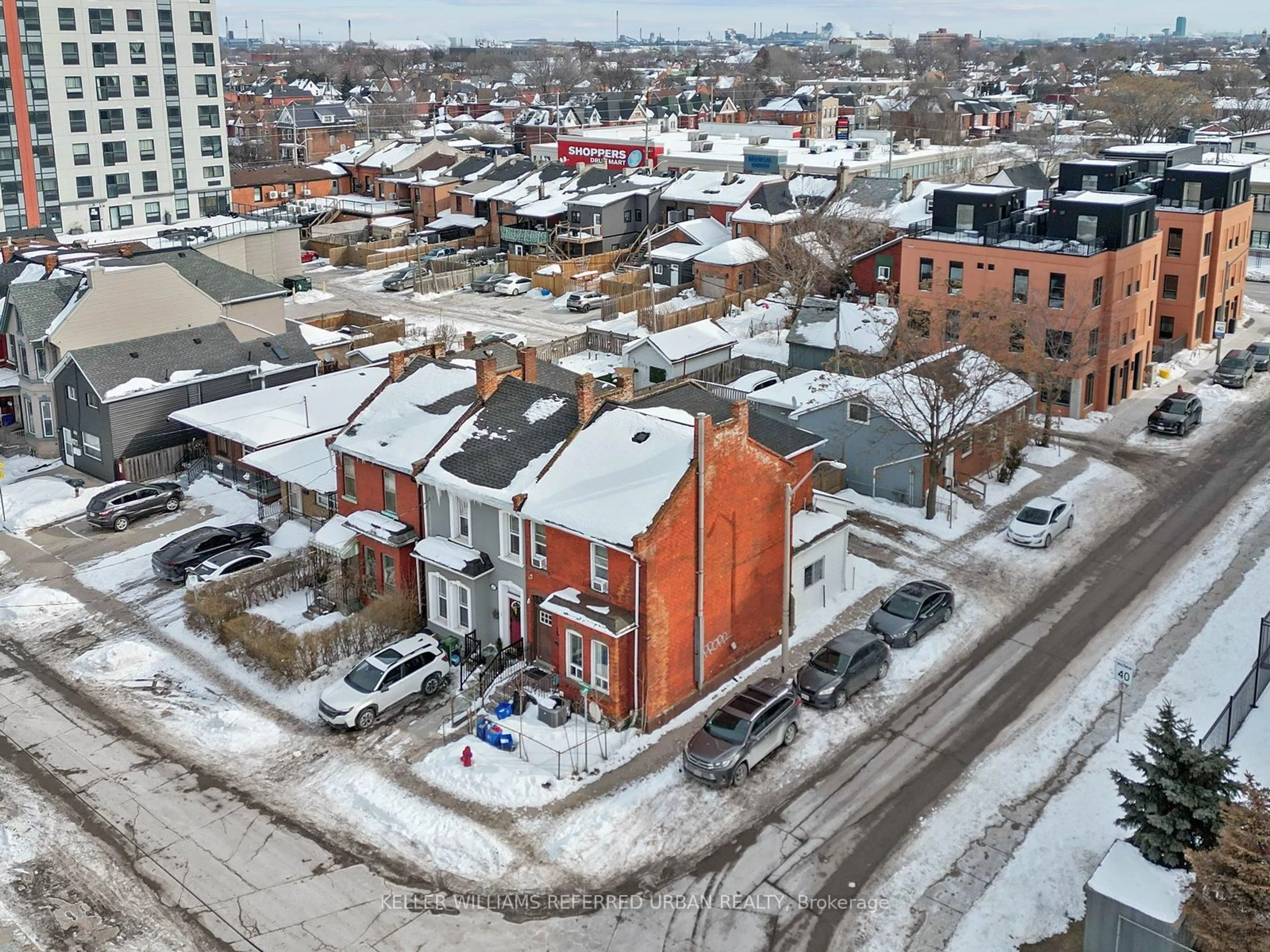 A pic from outside/outdoor area/front of a property/back of a property/a pic from drone, street for 52 Cathcart St, Hamilton Ontario L8R 1M5