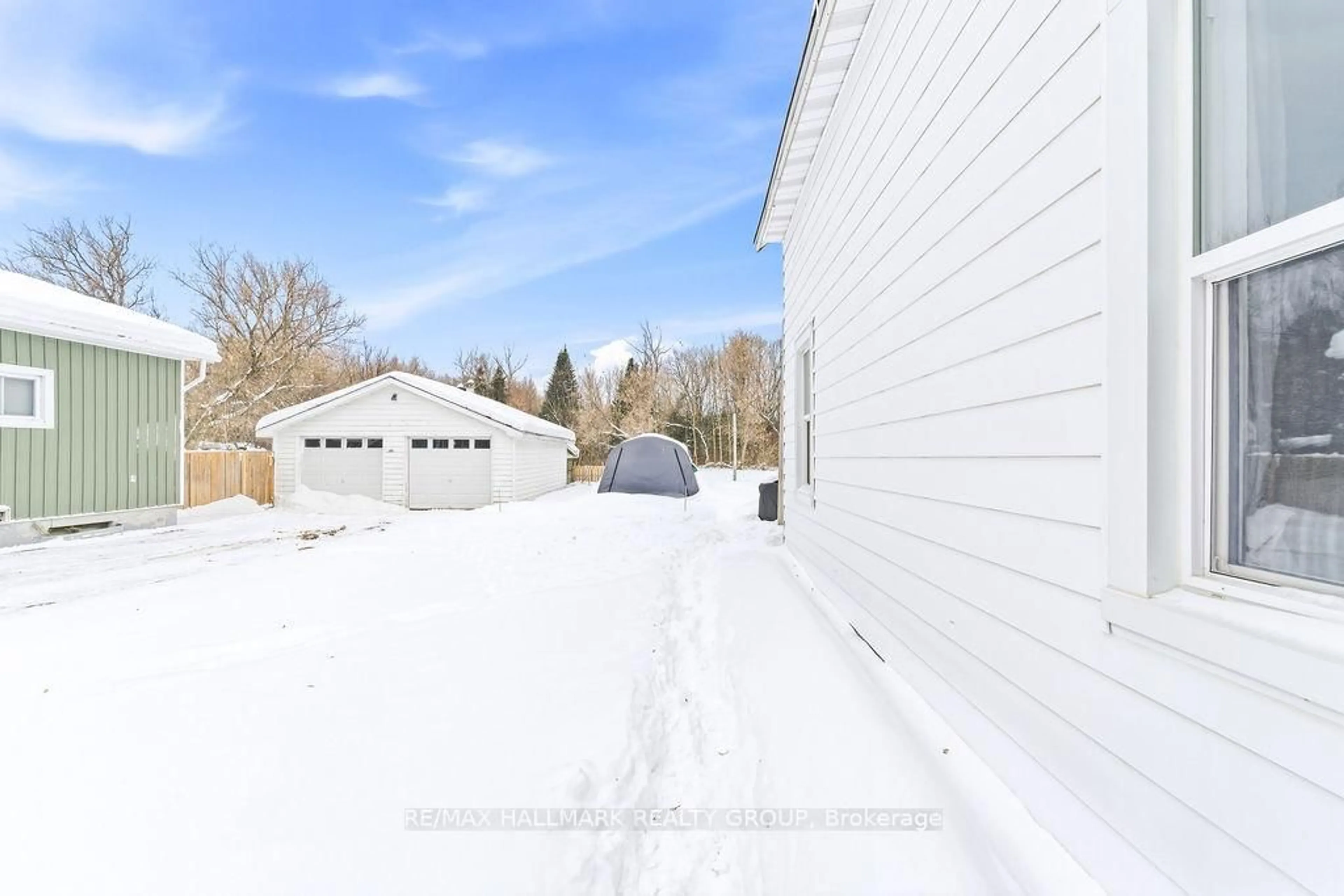 Unknown for 62 Main St, Chalk River Ontario K0J 1J0