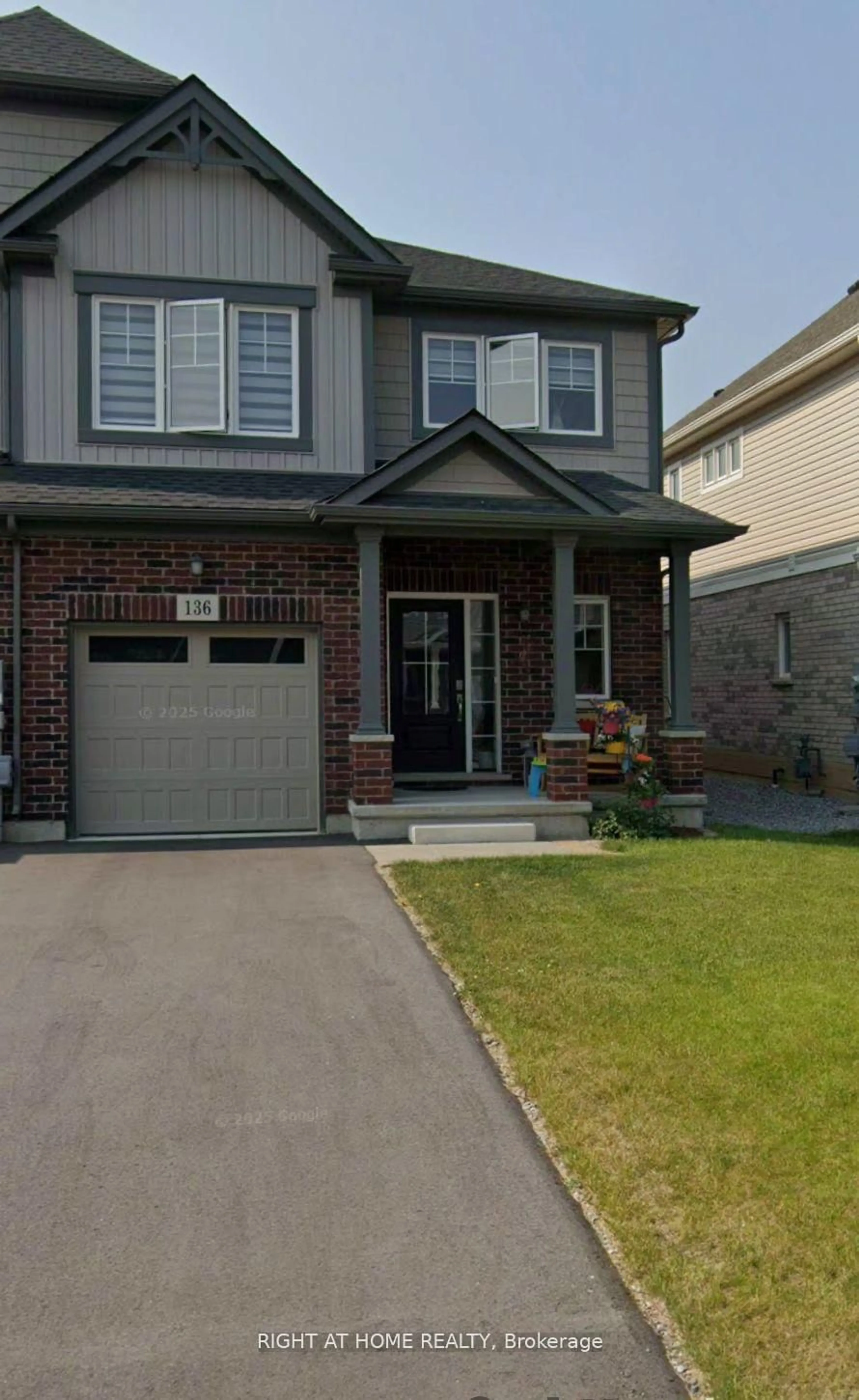 Home with brick exterior material, street for 136 Alicia Cres, Thorold Ontario L2V 0M2