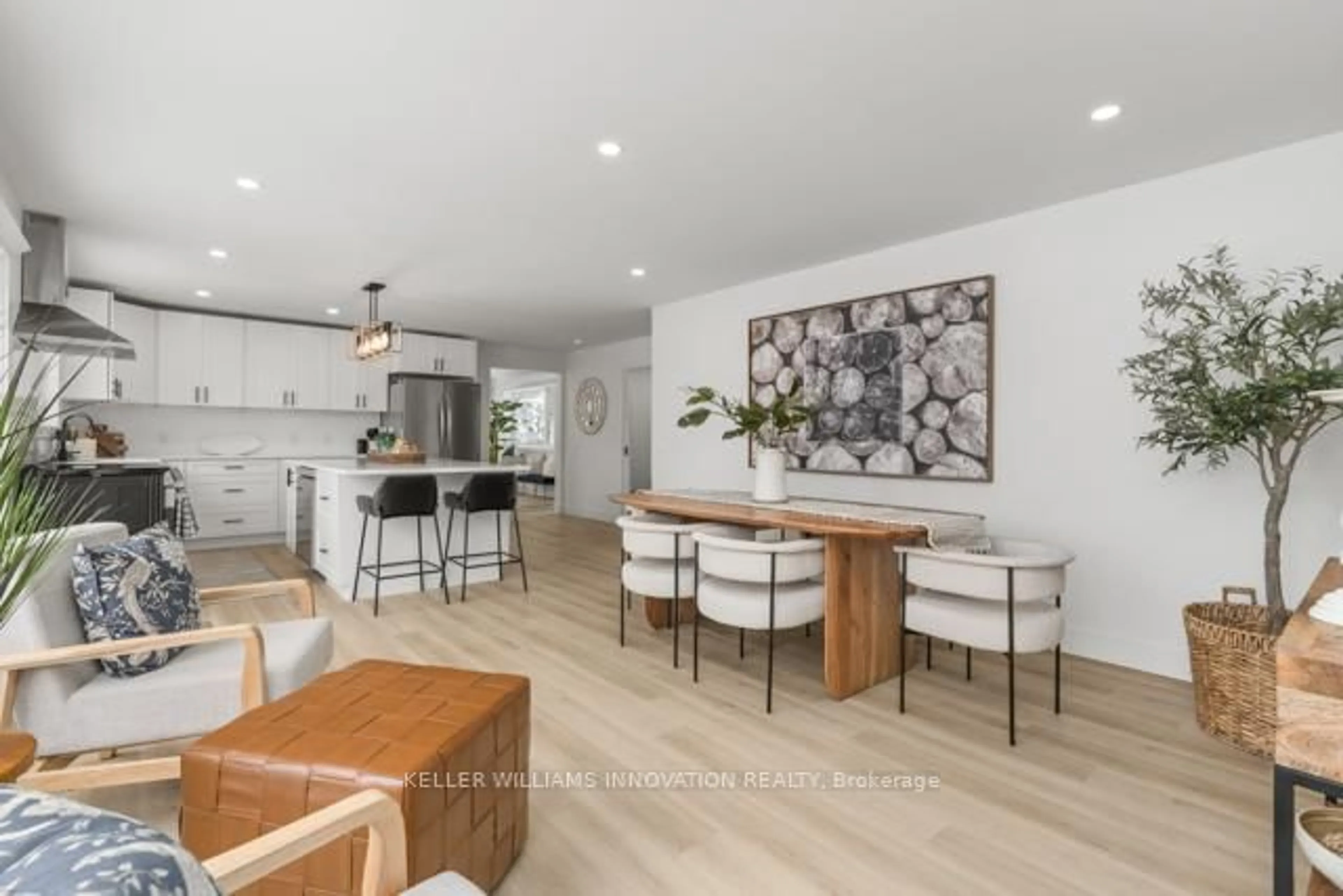 Open concept kitchen, unknown for 5789 North Kennisis Lake Rd, Dysart et al Ontario K0M 1M0