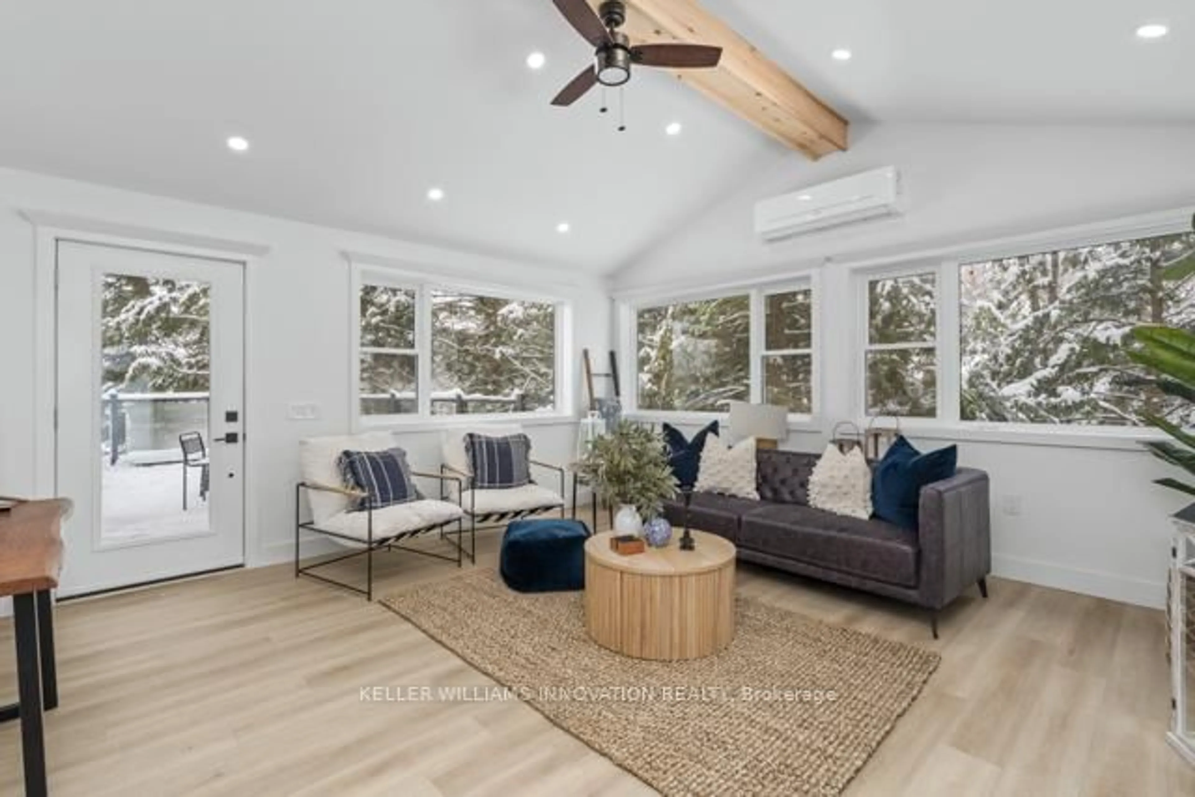 Living room with furniture, unknown for 5789 North Kennisis Lake Rd, Dysart et al Ontario K0M 1M0