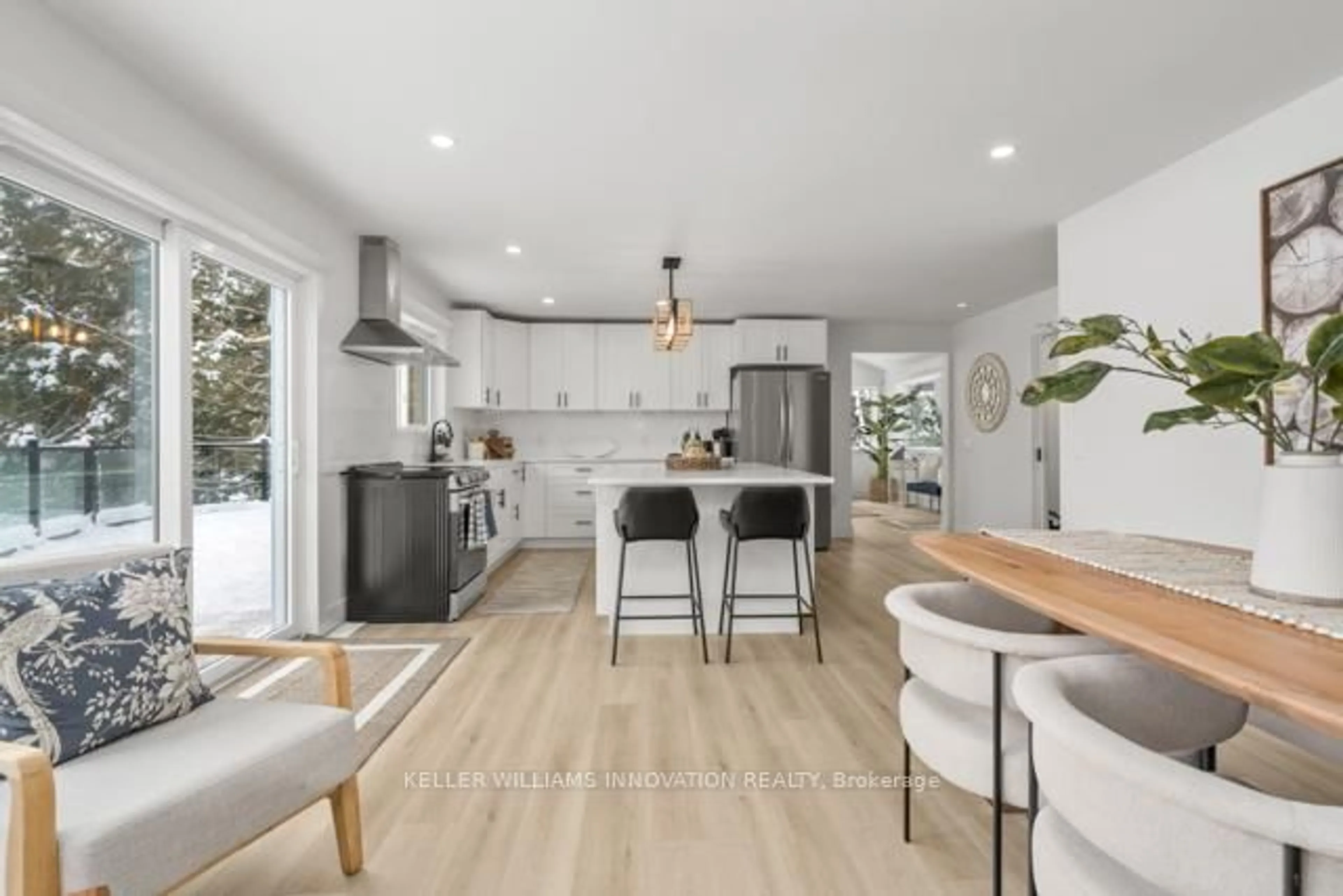 Open concept kitchen, unknown for 5789 North Kennisis Lake Rd, Dysart et al Ontario K0M 1M0