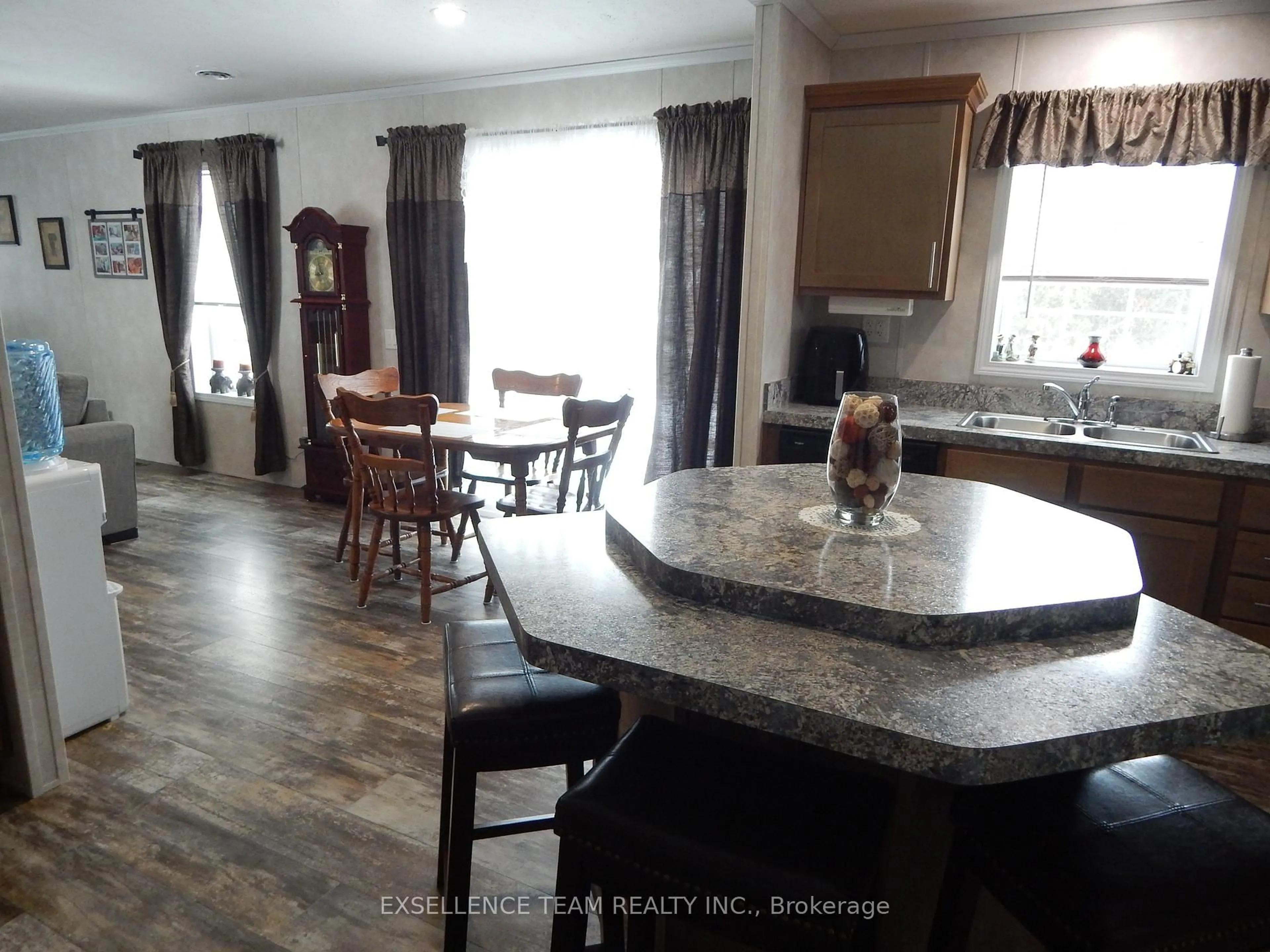 Open concept kitchen, unknown for 2729 Crows Nest Rd, North Stormont Ontario K0C 1T0