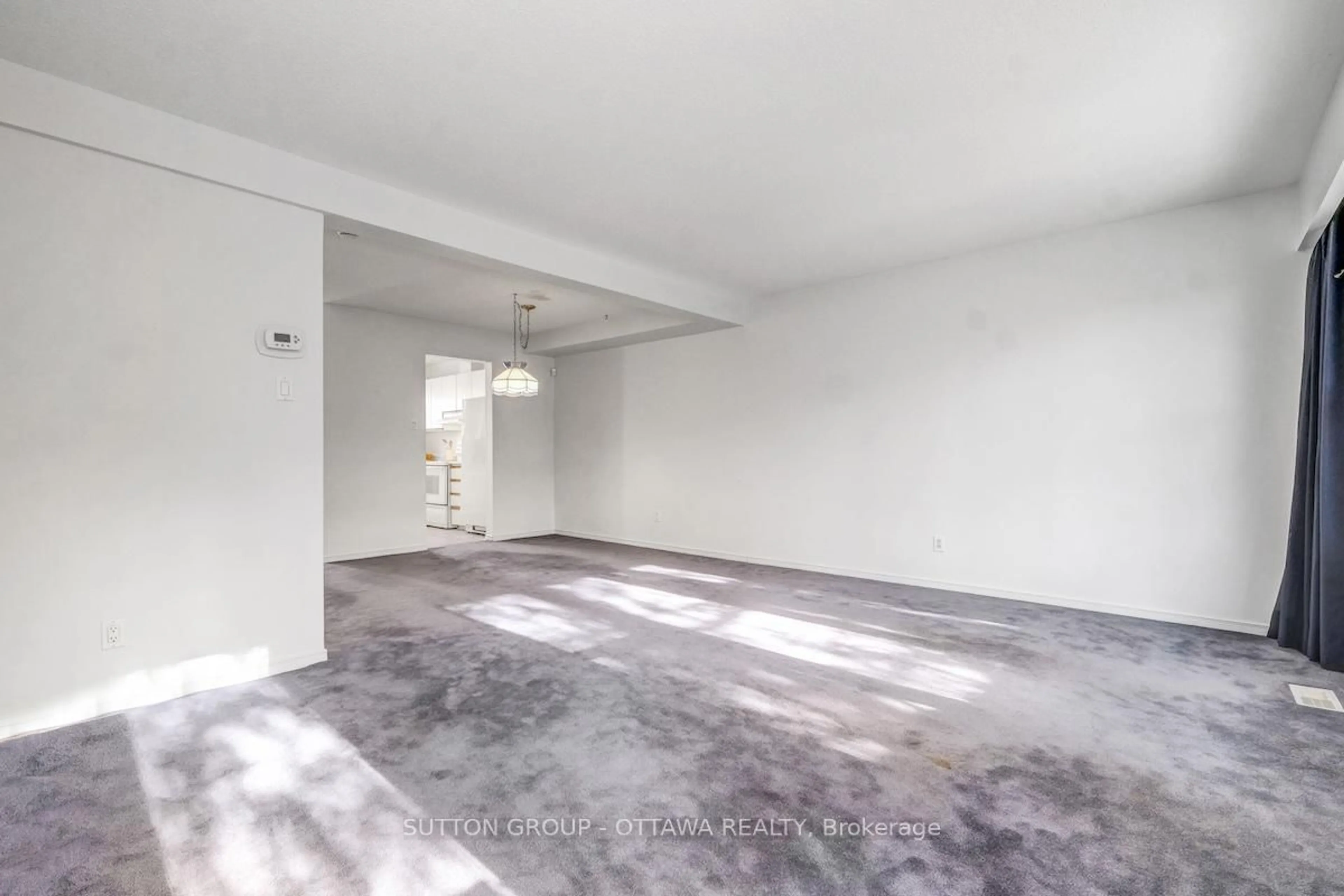 A pic of a room for 920 Dynes Rd #54, Ottawa Ontario K2C 0G8