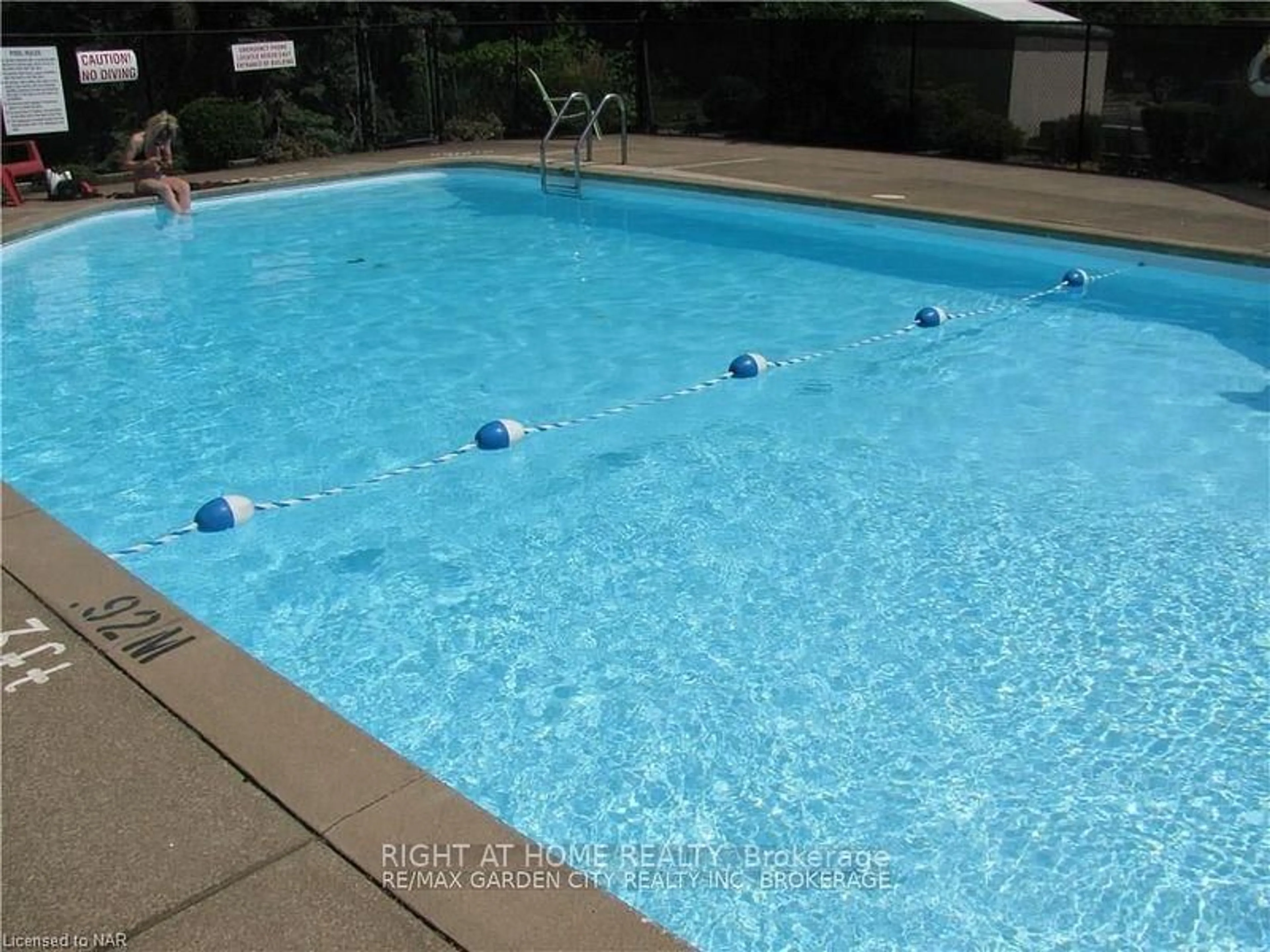 Pool for 215 Glenridge Ave #207, St. Catharines Ontario L2T 3J7