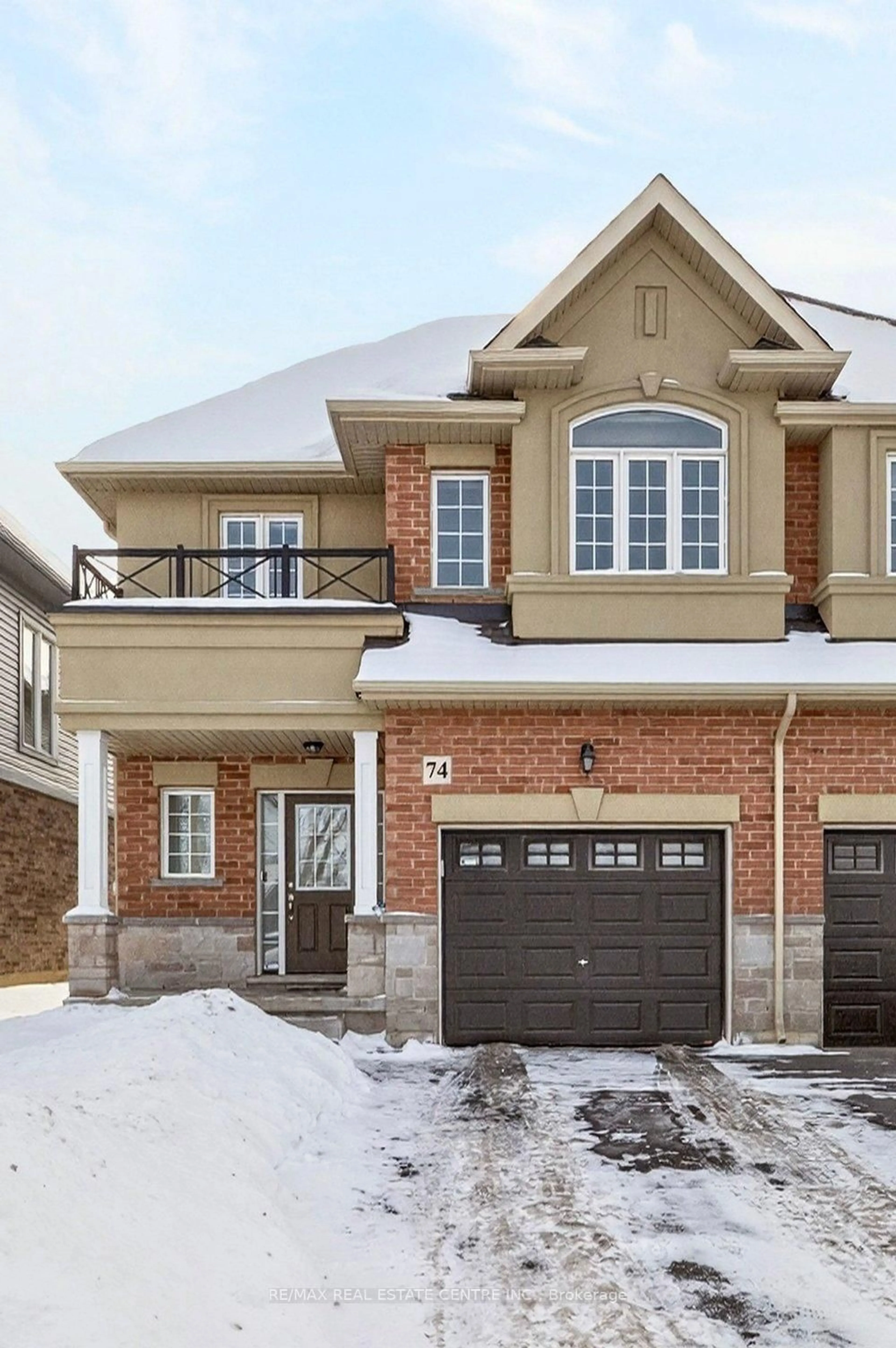 Home with brick exterior material, street for 74 Bobolink Rd, Hamilton Ontario L9A 2P5