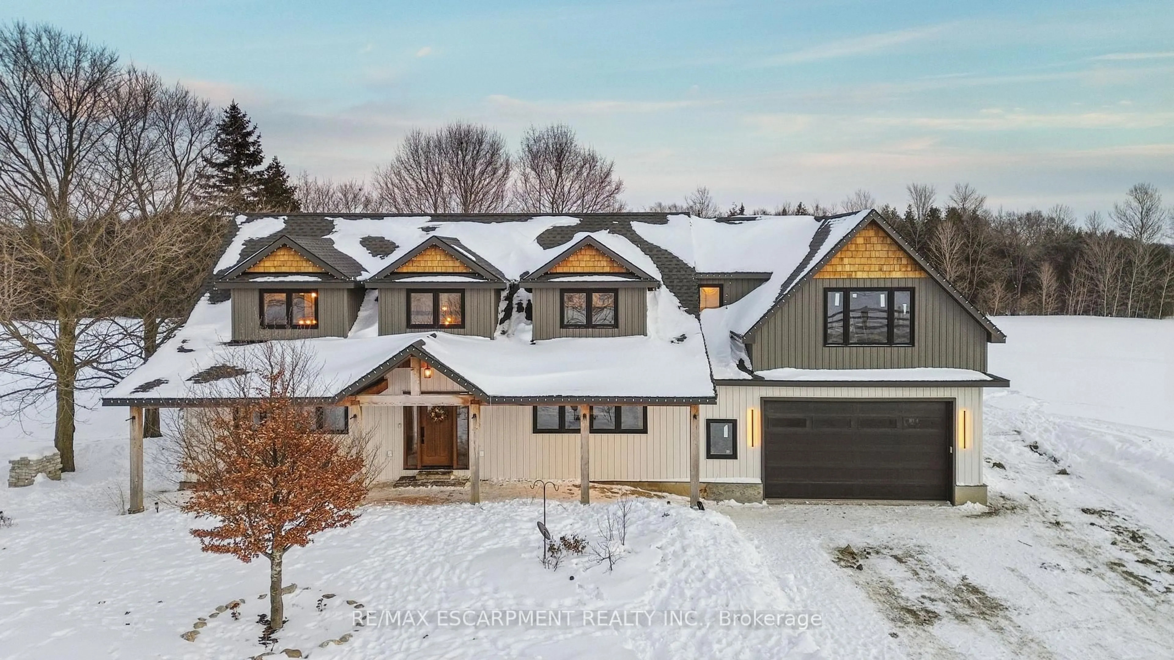 A pic from outside/outdoor area/front of a property/back of a property/a pic from drone, street for 8687 Wellington Rd 22, Guelph/Eramosa Ontario N0B 2K0