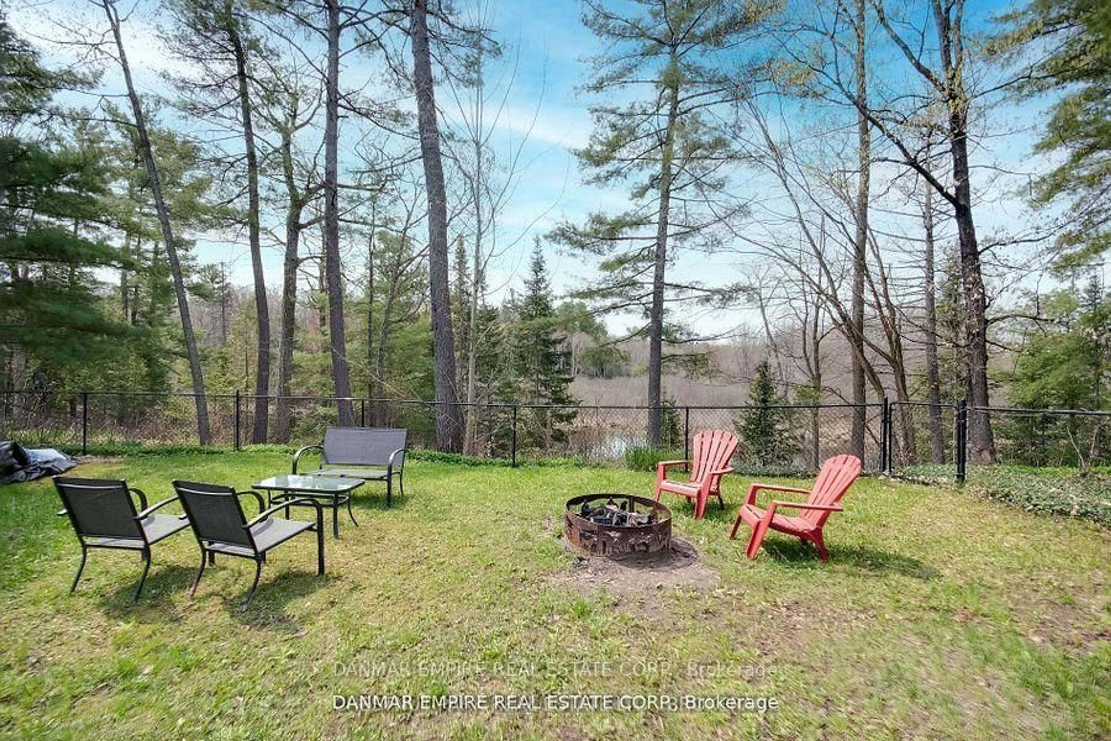 Patio, forest/trees view for 2827 MUSKOKA RD 118, Muskoka Lakes Ontario P0B 1J0
