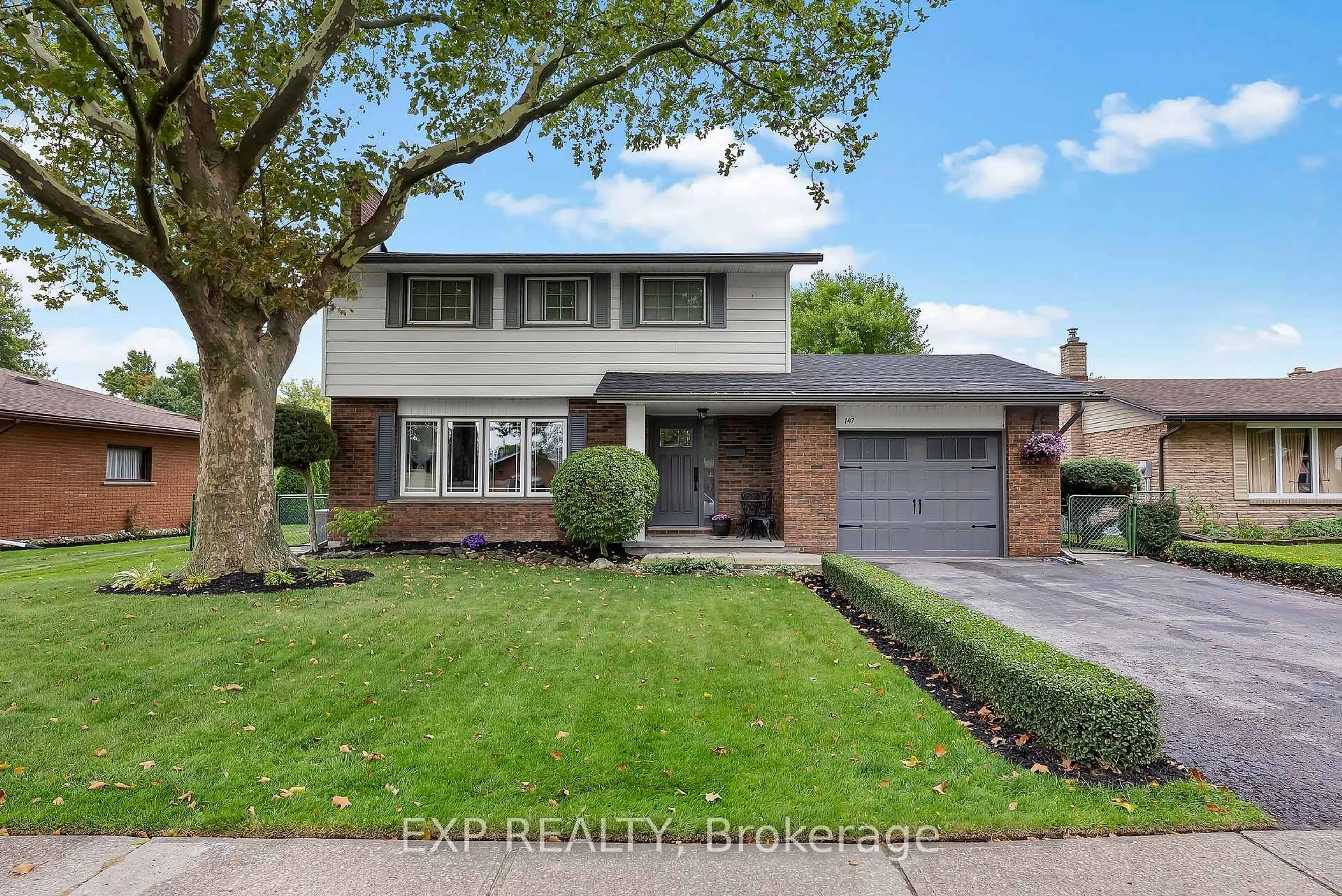 Home with brick exterior material, street for 147 Loyalist Dr, Welland Ontario L3C 6A3