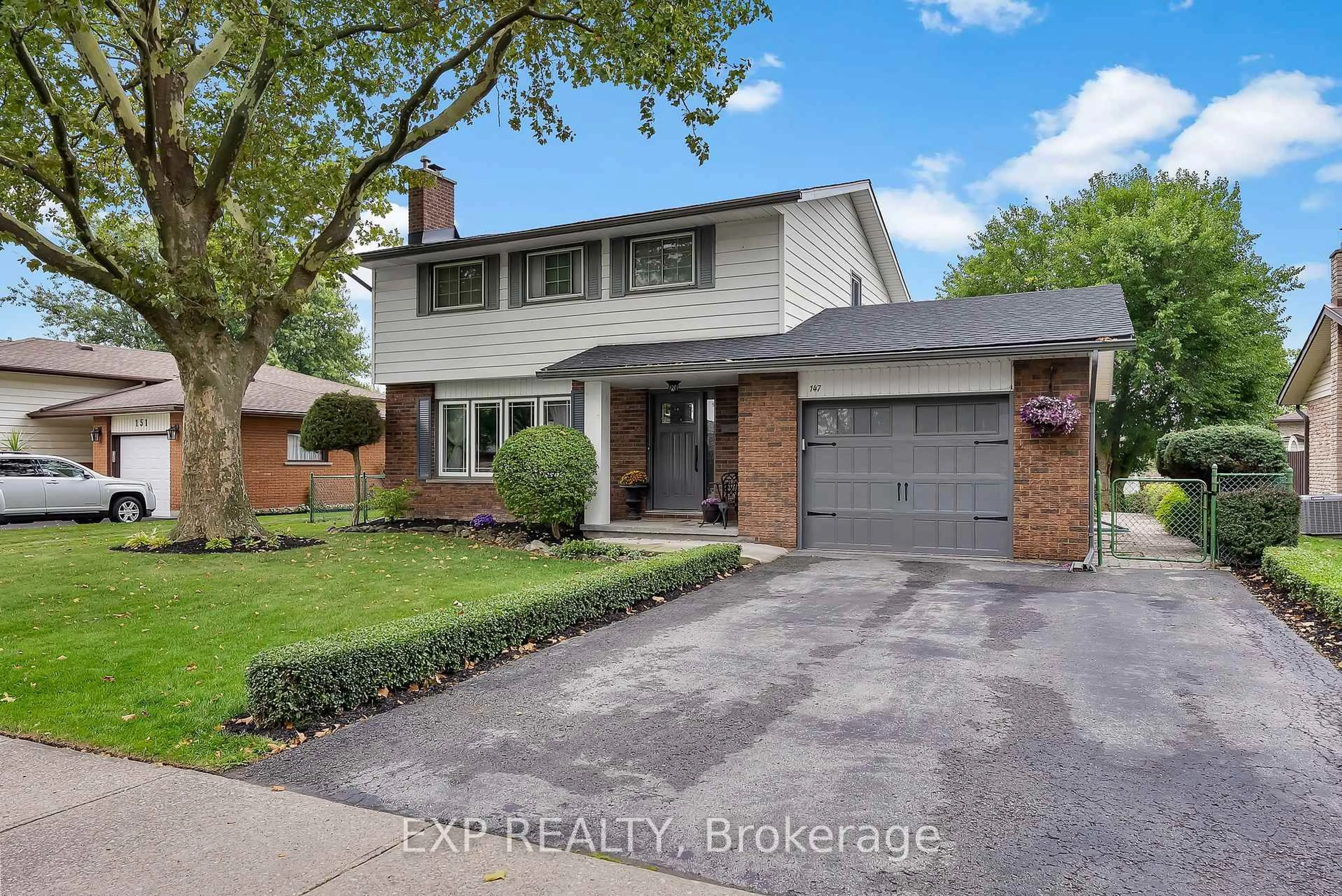 Home with brick exterior material, street for 147 Loyalist Dr, Welland Ontario L3C 6A3