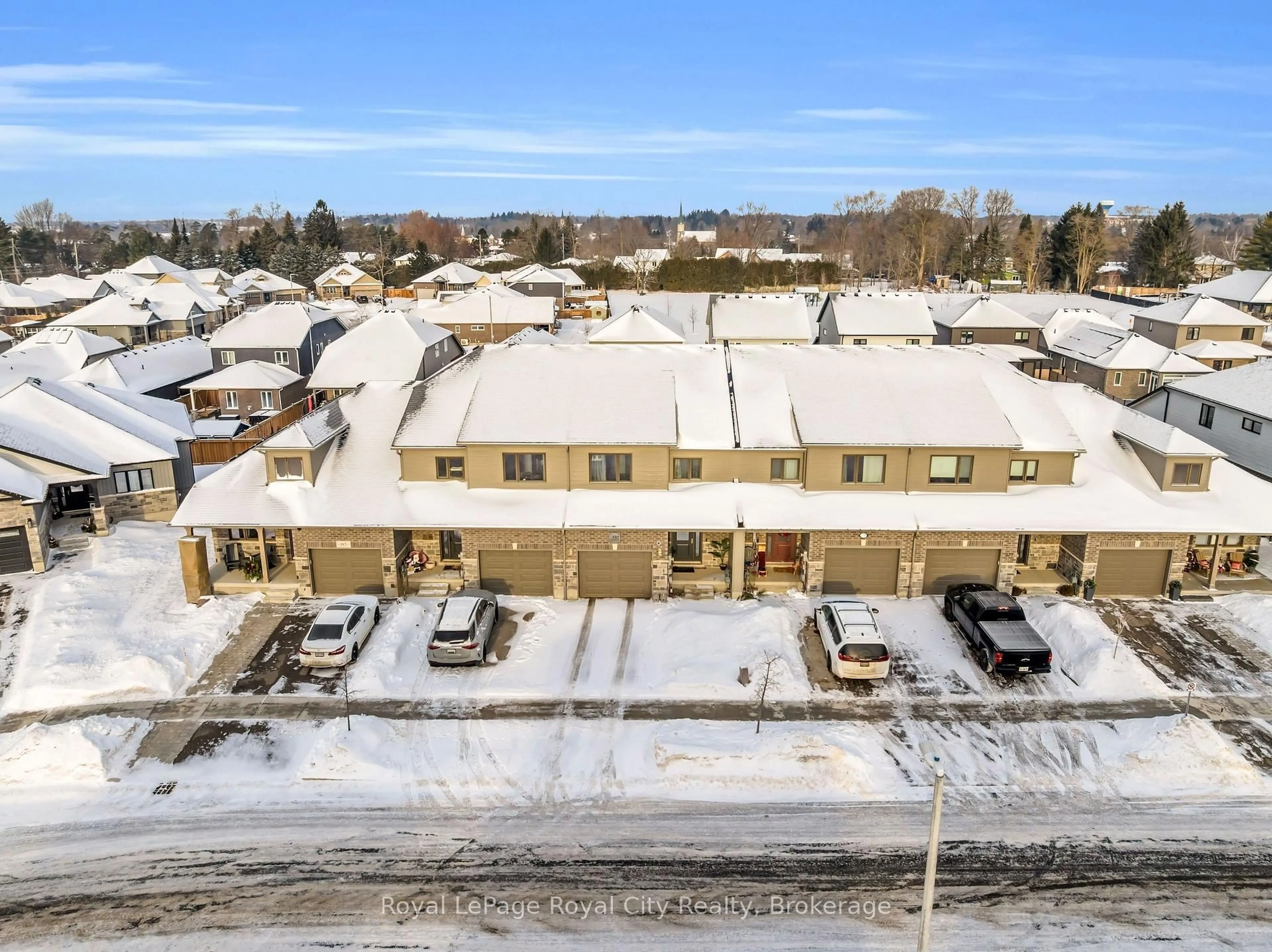 A pic from outside/outdoor area/front of a property/back of a property/a pic from drone, unknown for 181 Halls Dr, Centre Wellington Ontario N0B 1S0