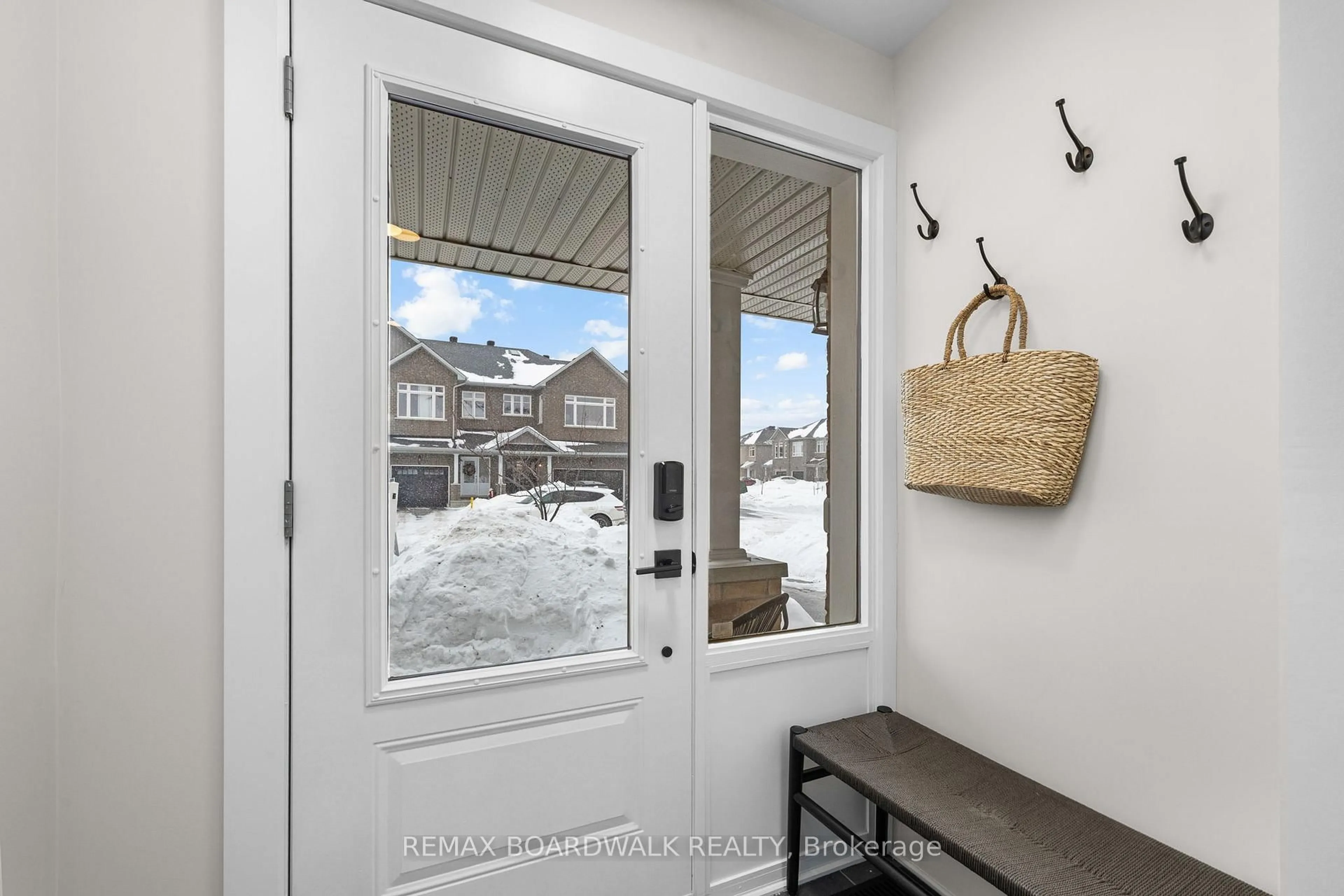 Indoor entryway for 7 Pollock Dr, Carleton Place Ontario K7C 0L1