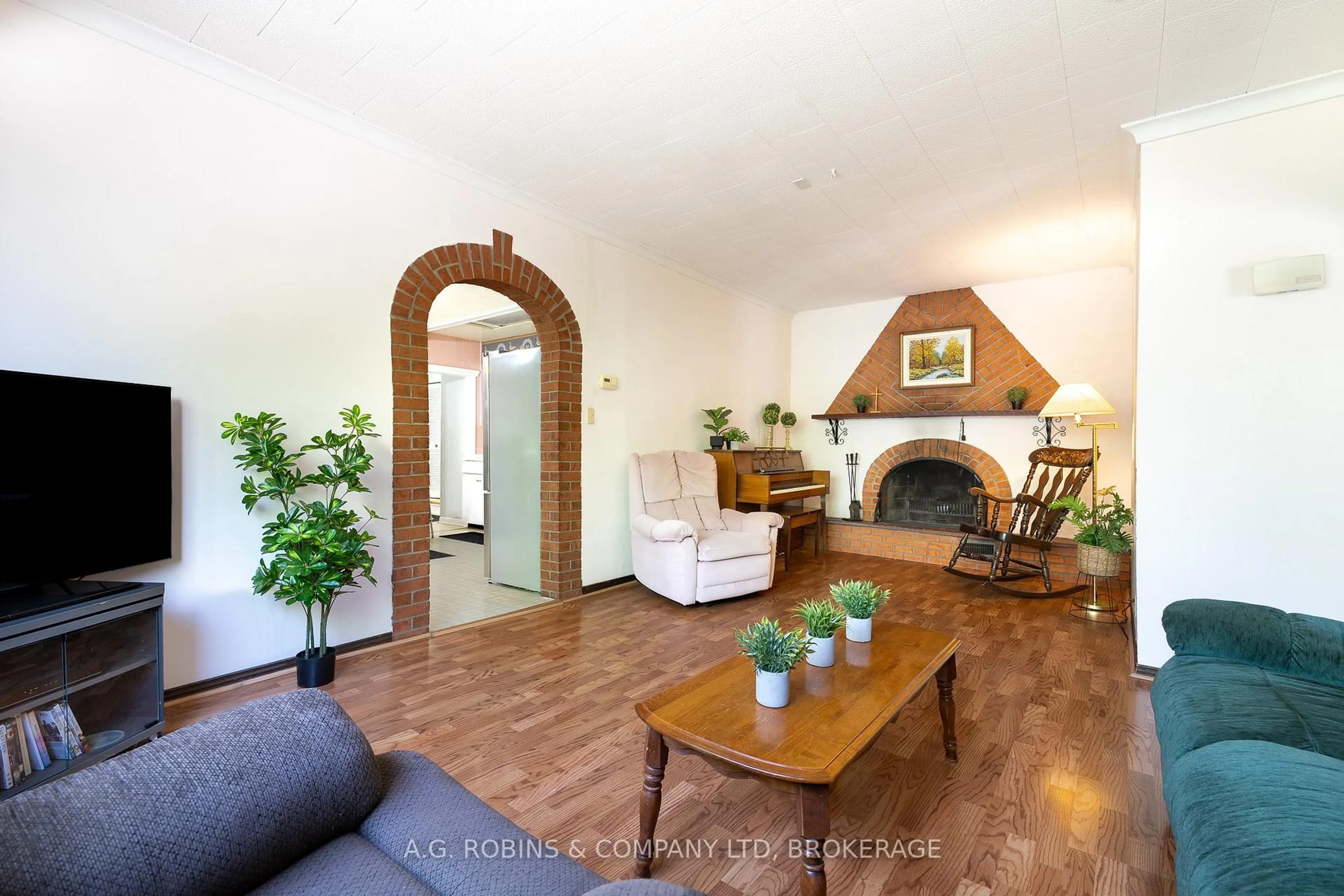 Living room with furniture, unknown for 52 Charles St, Port Colborne Ontario L3K 3R4