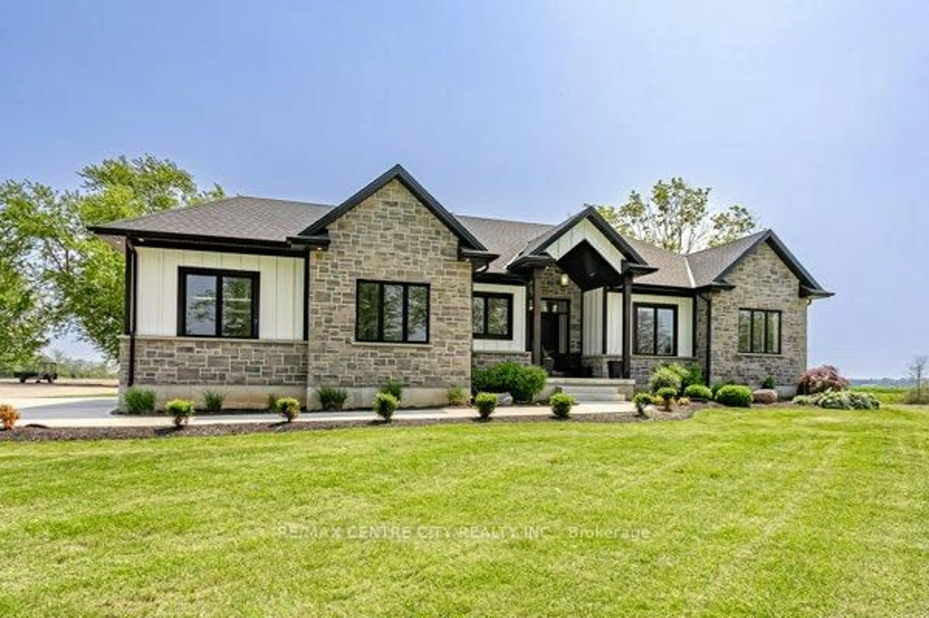 Home with brick exterior material, unknown for 51057 Nova Scotia Line, Malahide Ontario N5H 2R2