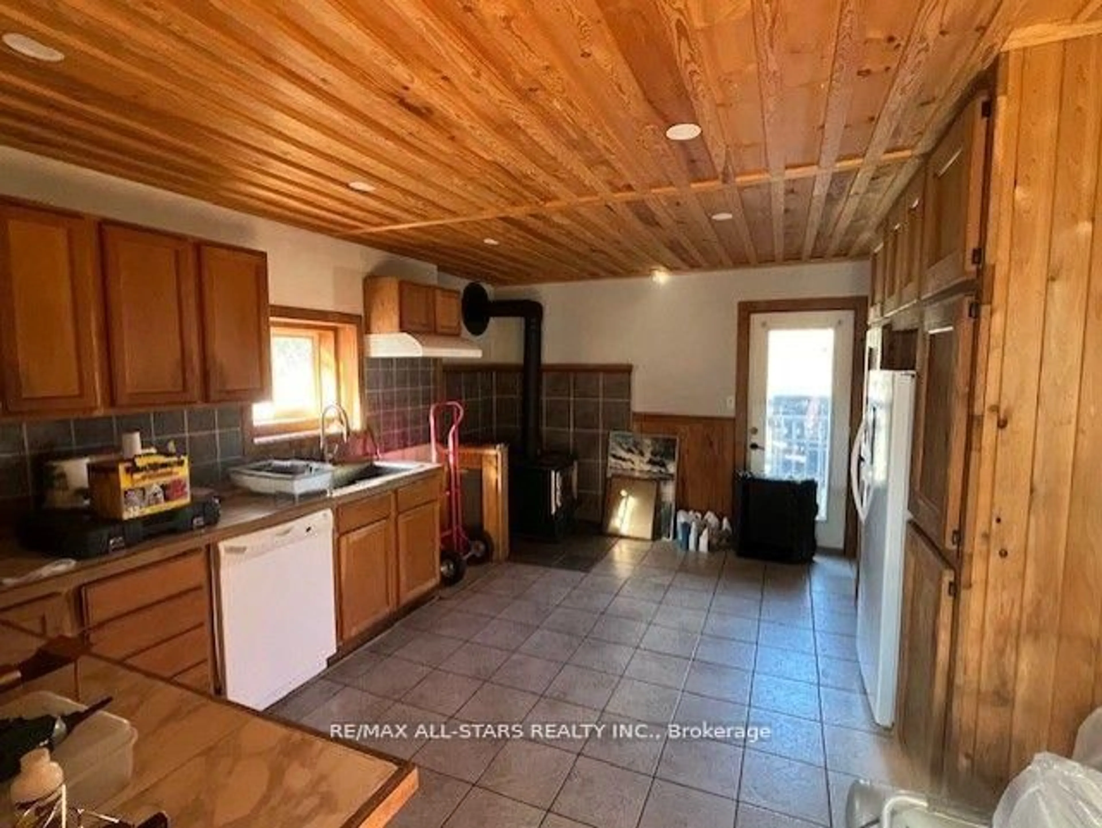 Unknown for 211 Burnt River Rd, Kawartha Lakes Ontario K0M 1C0