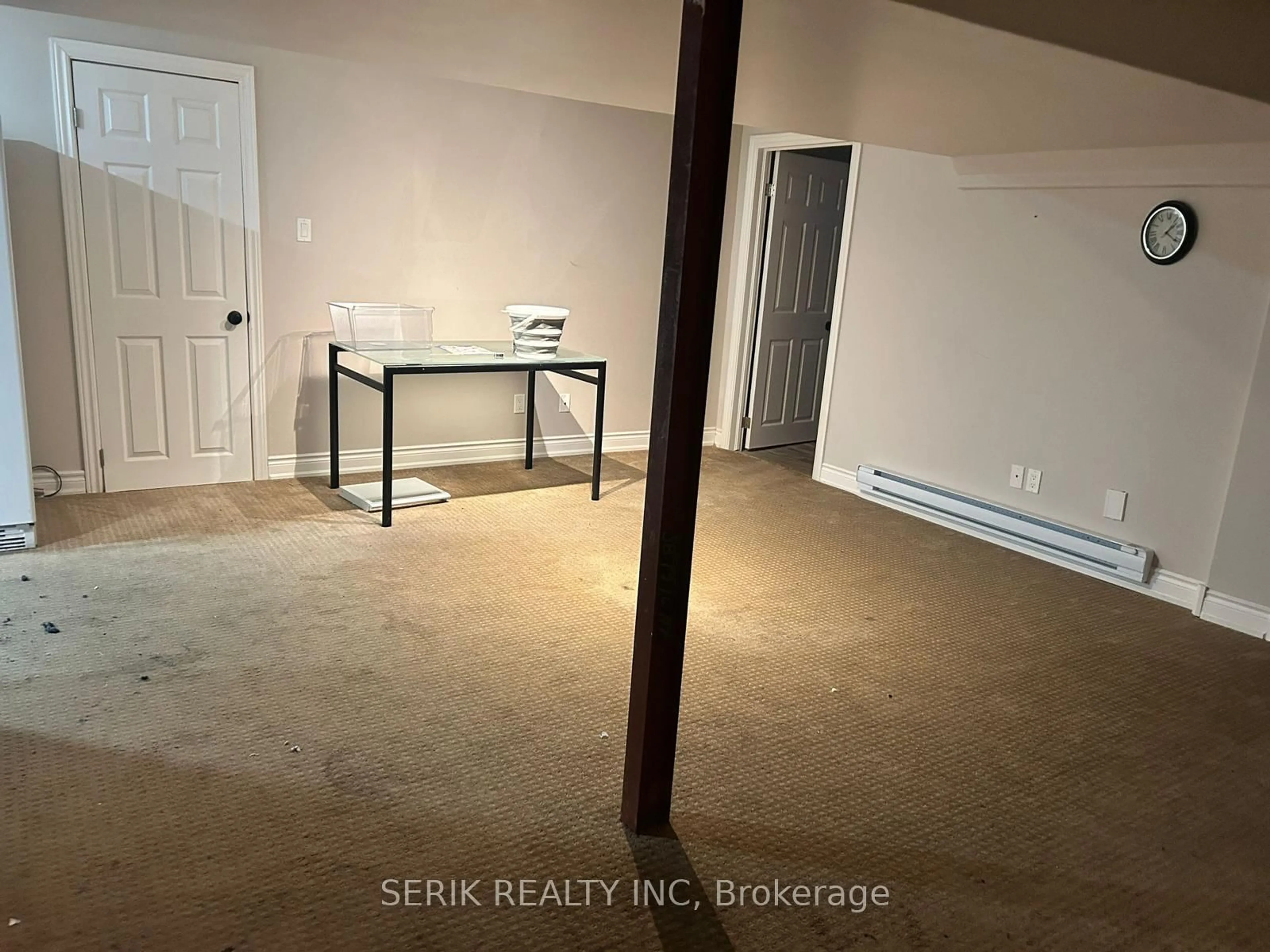 A pic of a room for 122 Fundy Ave, London East Ontario N5W 1R9