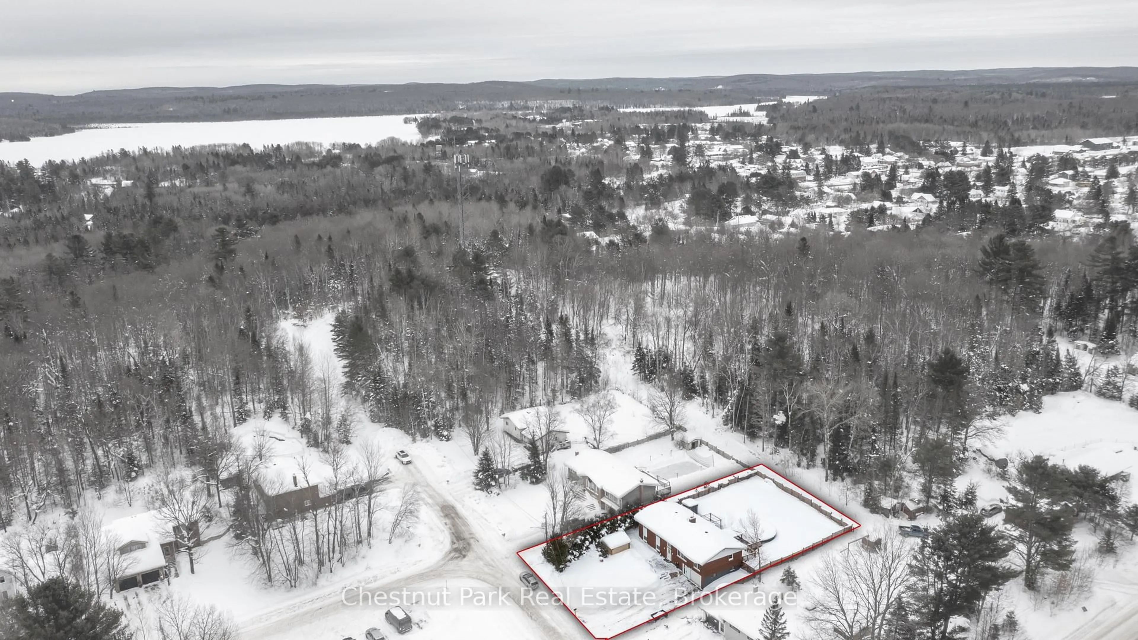 A pic from outside/outdoor area/front of a property/back of a property/a pic from drone, building for 4 Johnston Dr, South River Ontario P0A 1X0